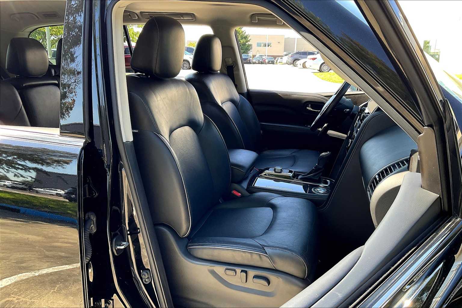 2022 INFINITI QX80 LUXE Black Obsidian at AutoNation USA Katy