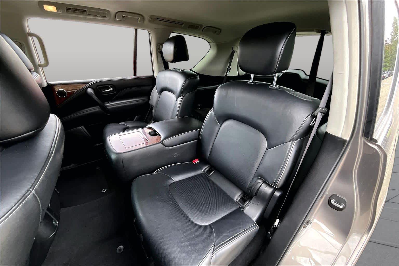 2019 INFINITI QX80 photo 18 of 34