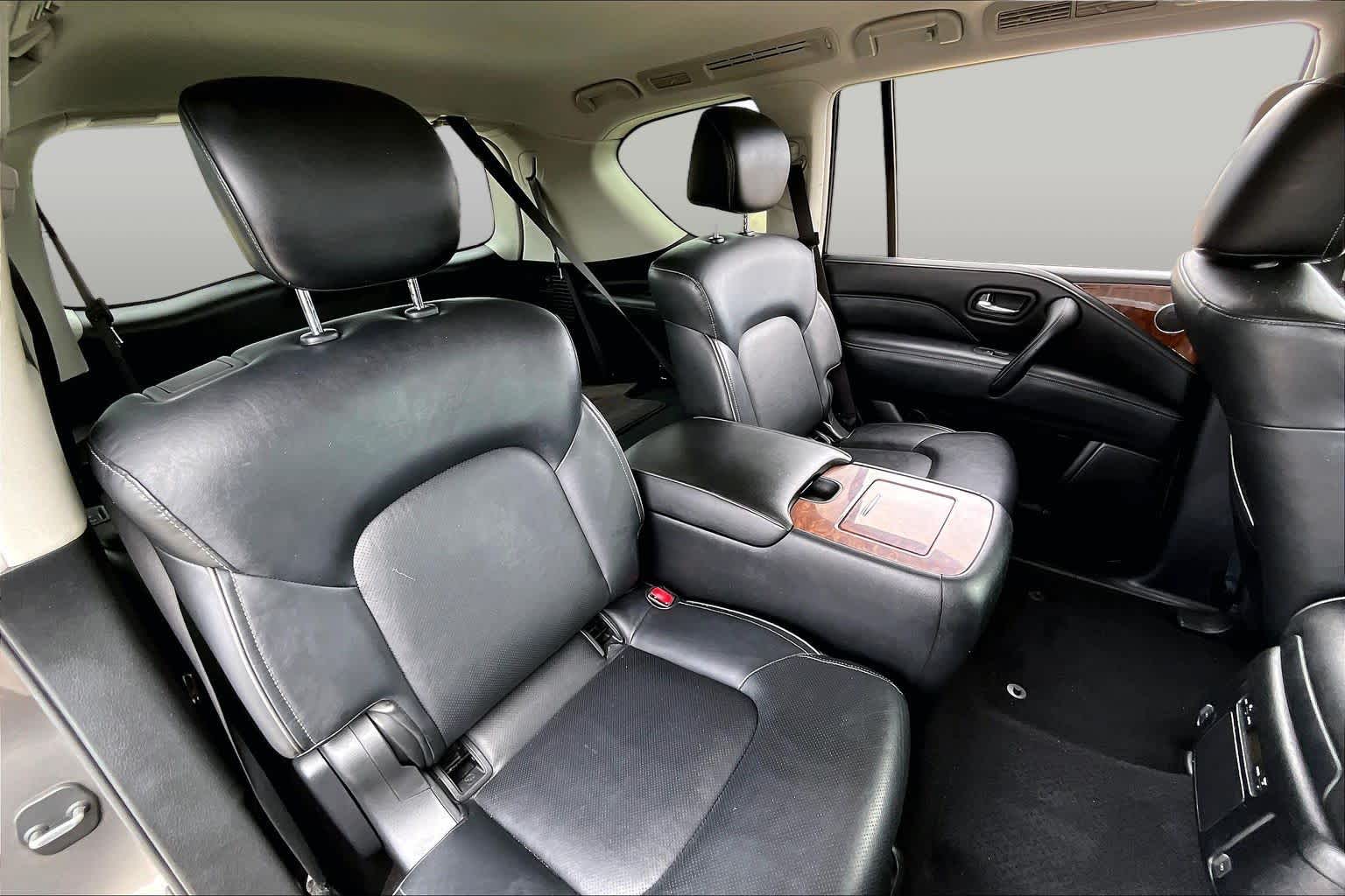 2019 INFINITI QX80 photo 17 of 34