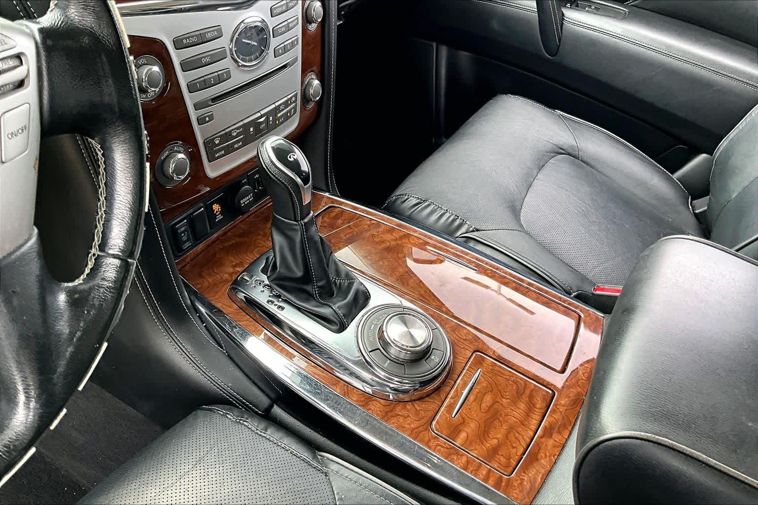 2019 INFINITI QX80 photo 14 of 34