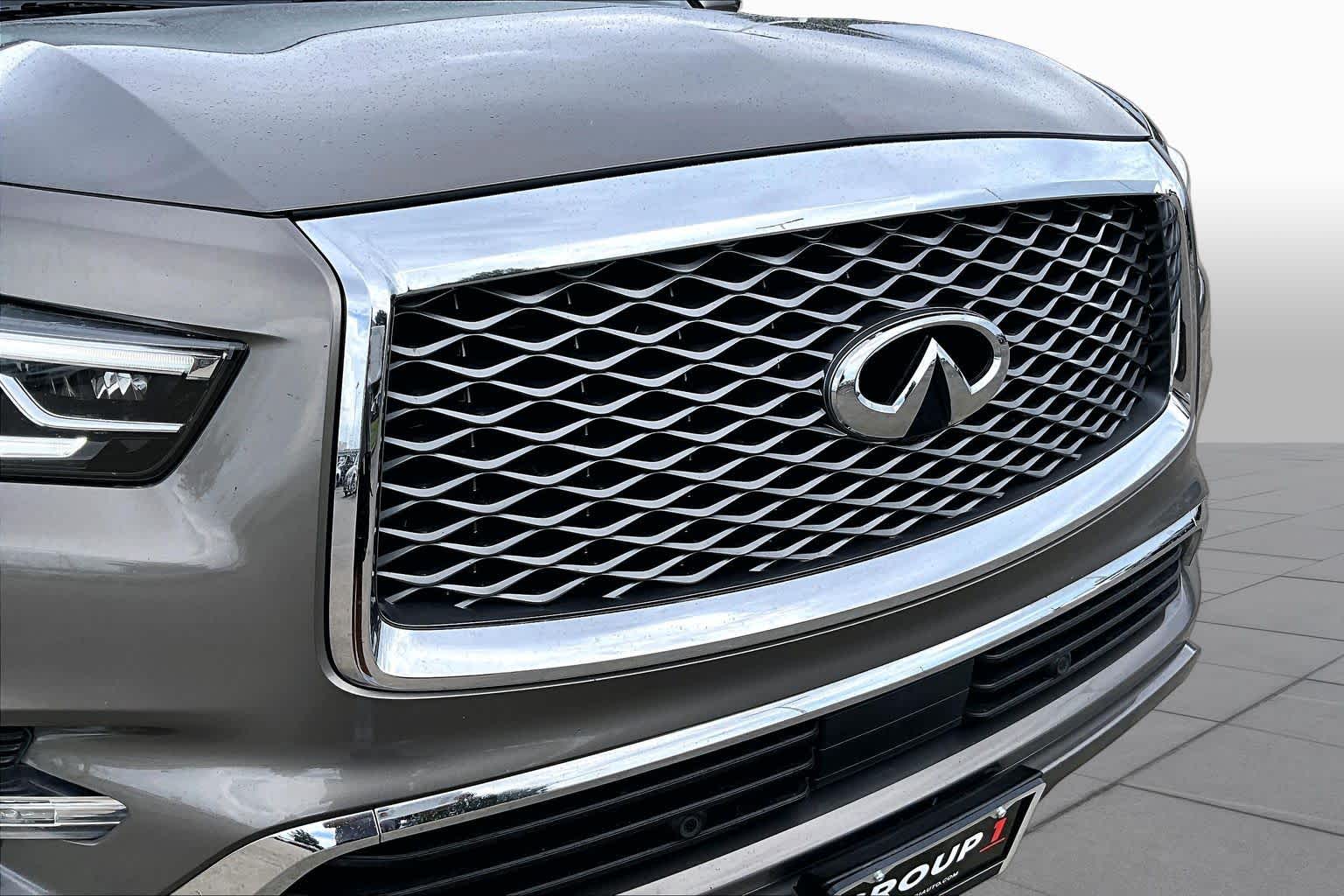 2019 INFINITI QX80 photo 27 of 34