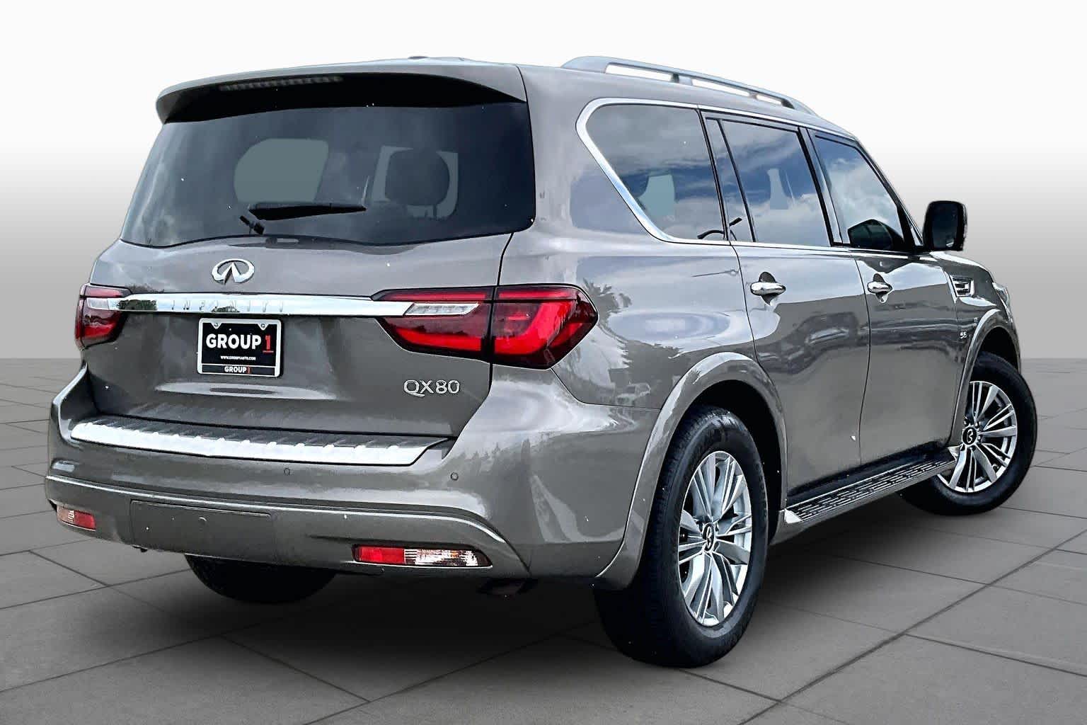2019 INFINITI QX80 photo 12 of 34