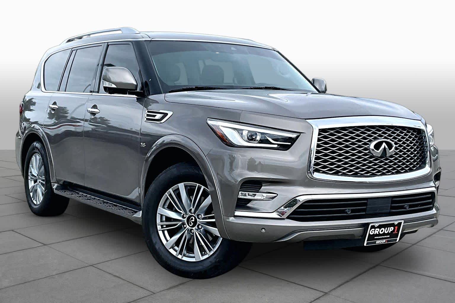 2019 INFINITI QX80 photo 3 of 34