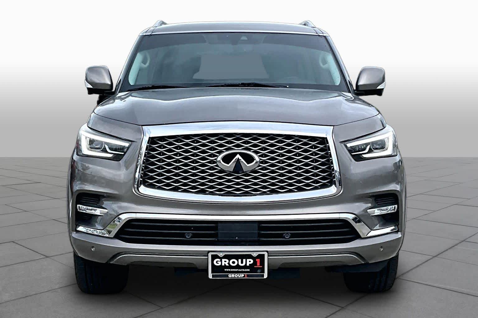 2019 INFINITI QX80 photo 4 of 34