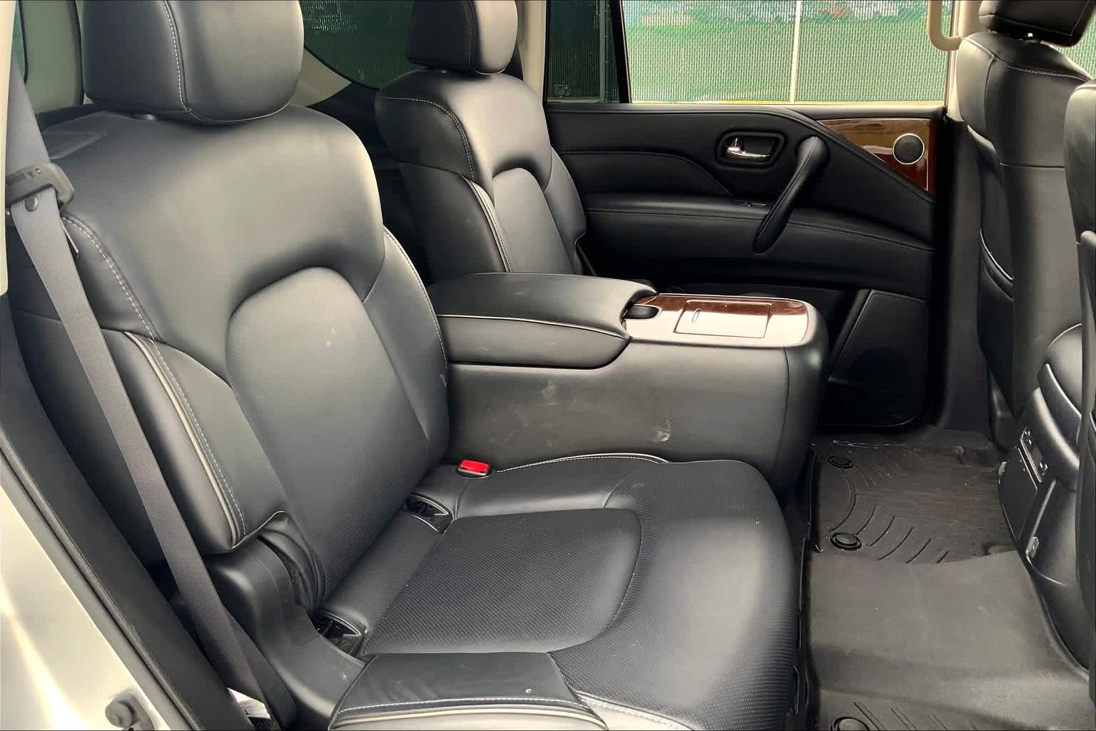 2019 INFINITI QX80 photo 20 of 37