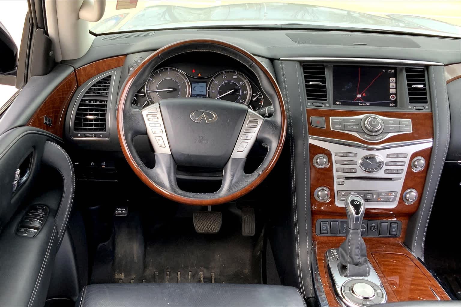 2019 INFINITI QX80 photo 6 of 37