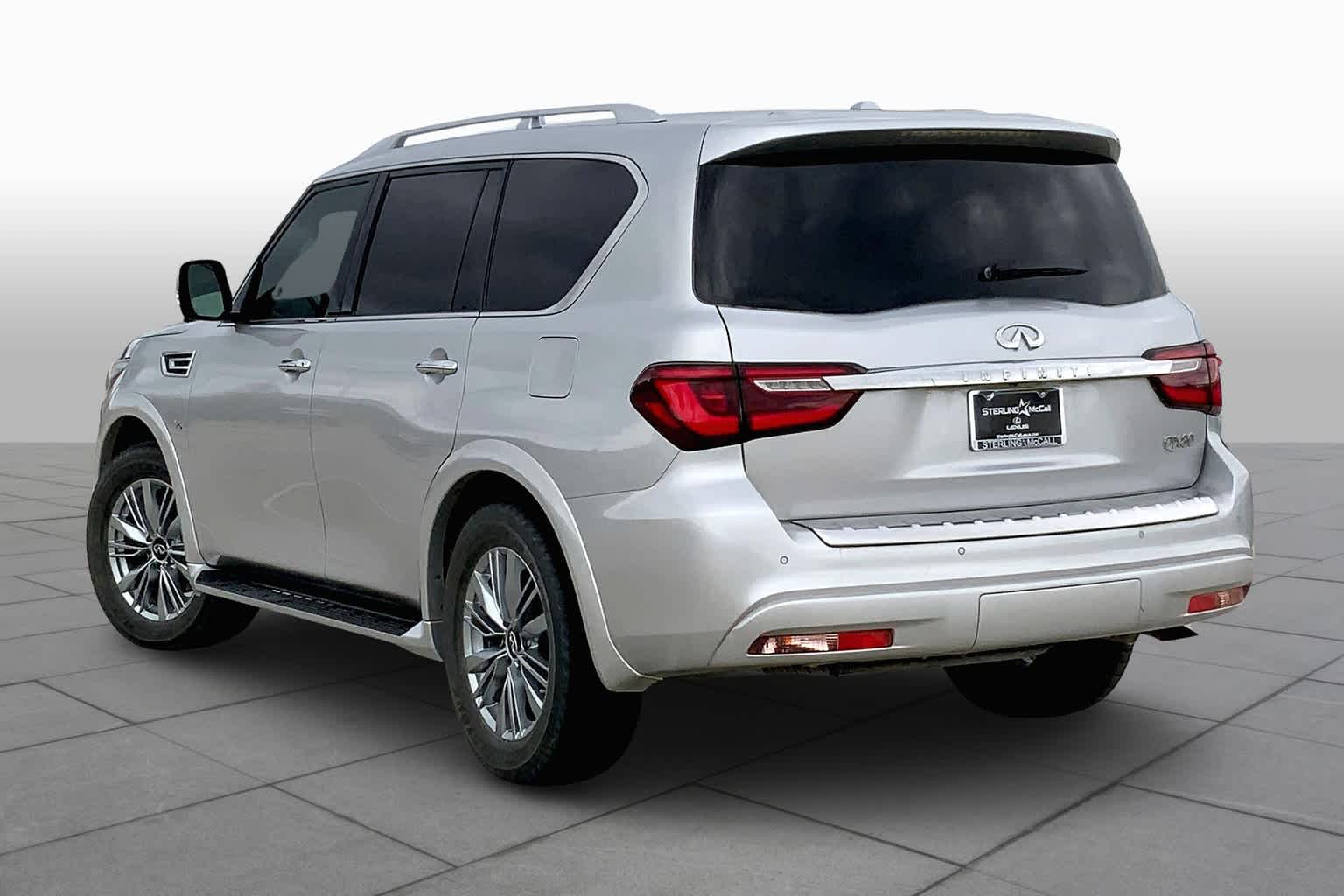 2019 INFINITI QX80 photo 12 of 37