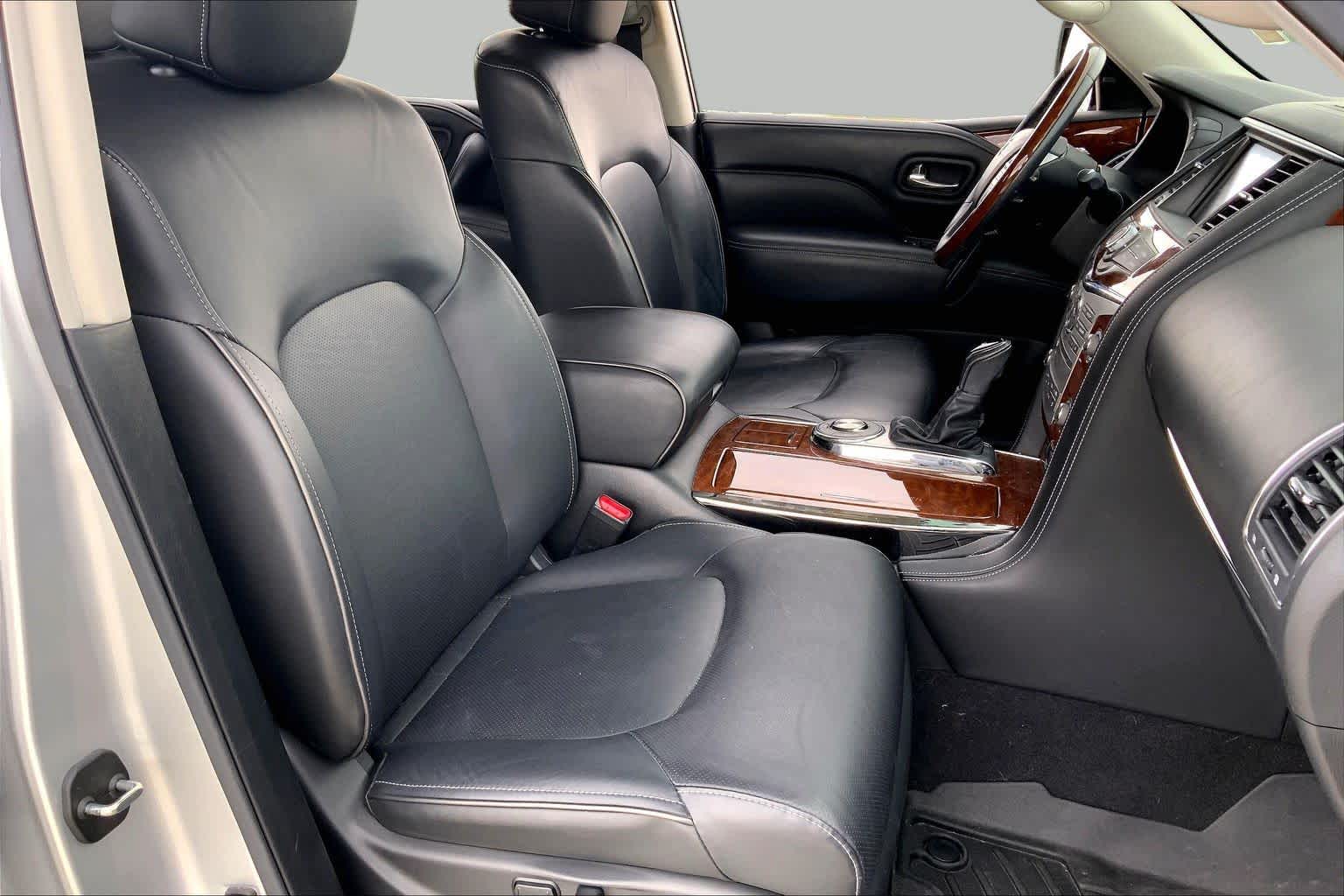 2019 INFINITI QX80 photo 9 of 37