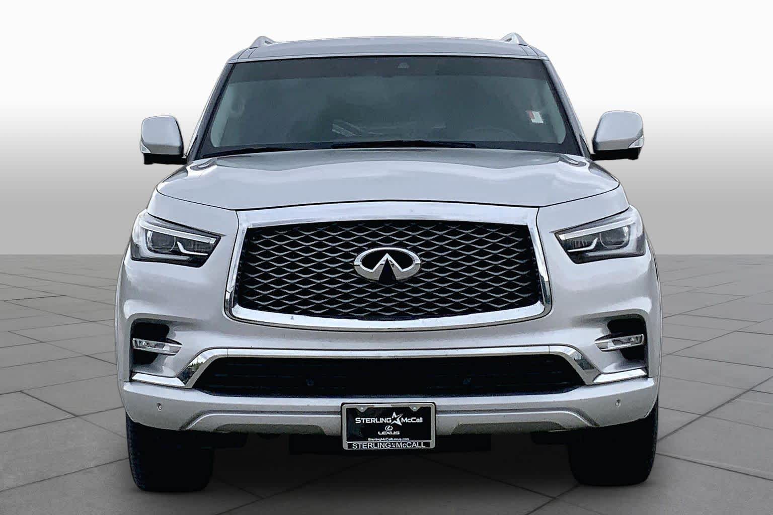 2019 INFINITI QX80 photo 4 of 37