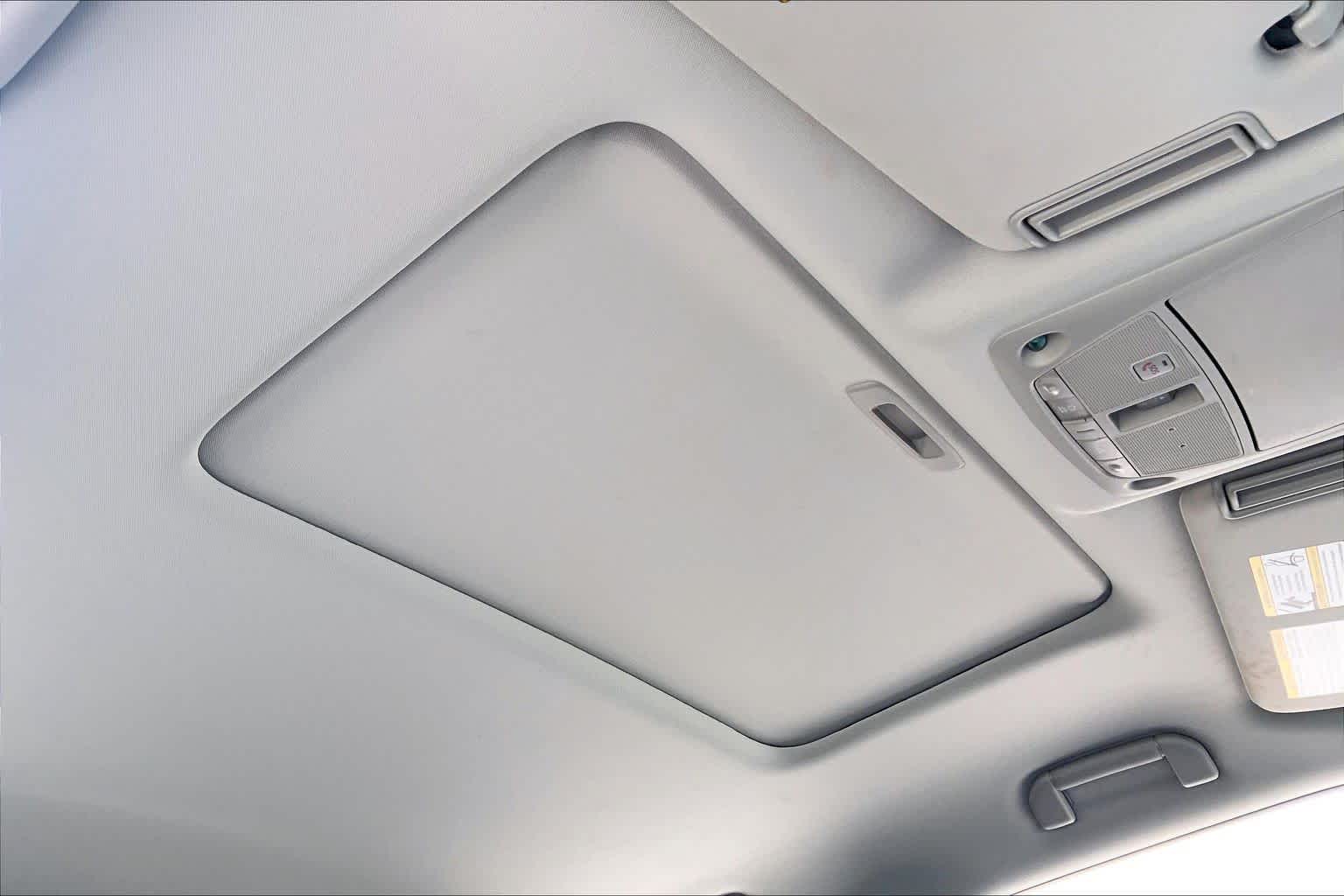 2019 INFINITI QX80 photo 14 of 37