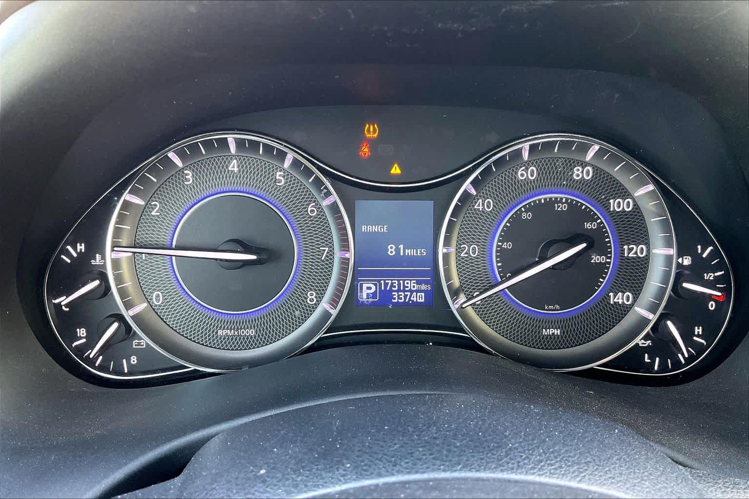 2019 INFINITI QX80 photo 26 of 37