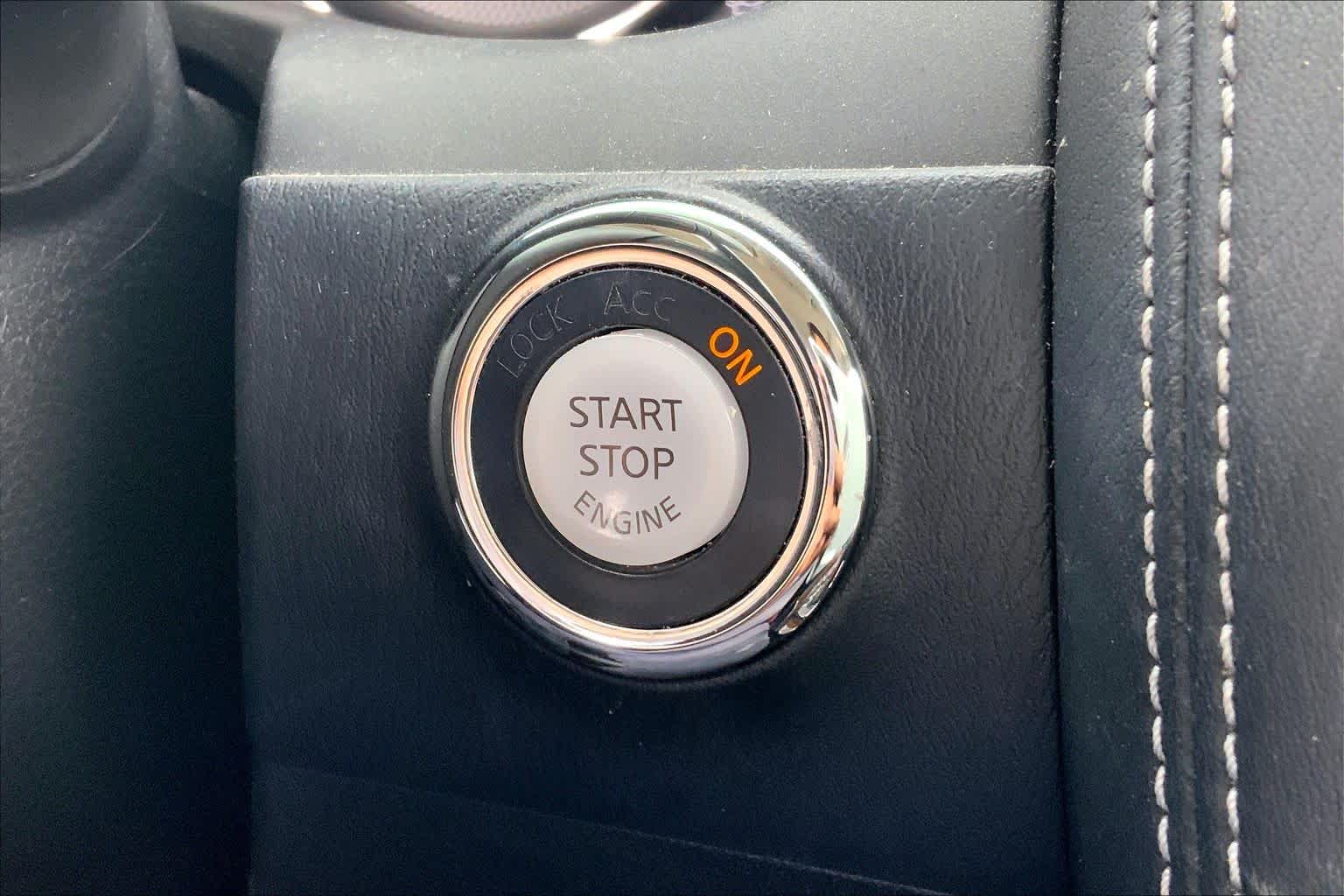 2019 INFINITI QX80 photo 34 of 37