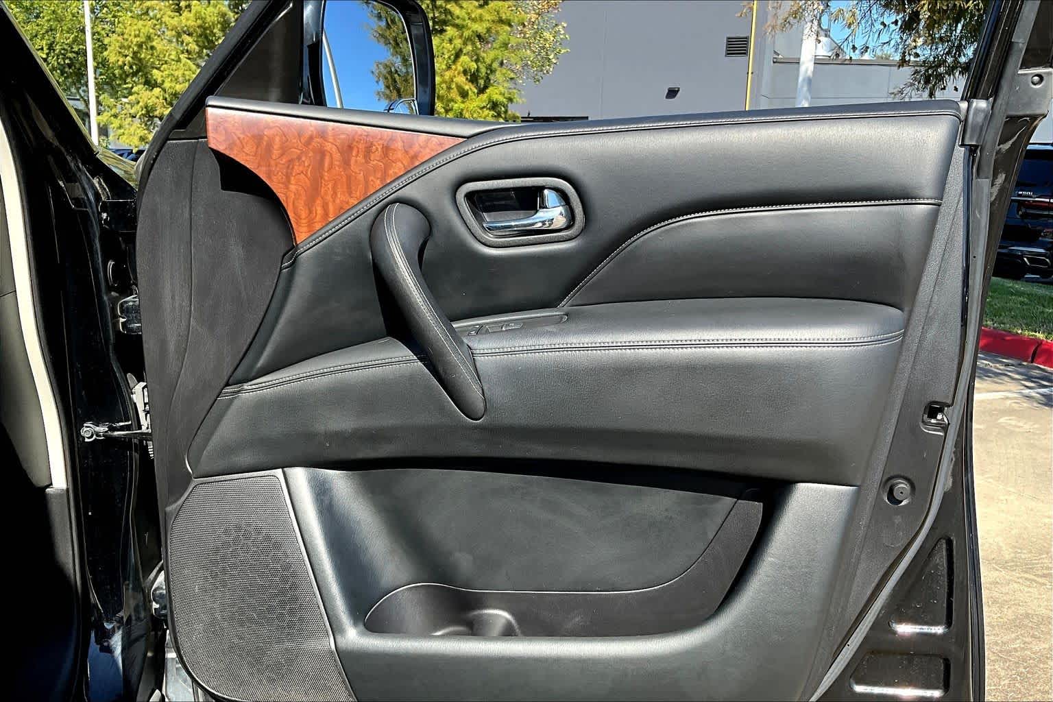 2019 INFINITI QX80 LUXE Black Obsidian at AutoNation Ford Gulf Fwy