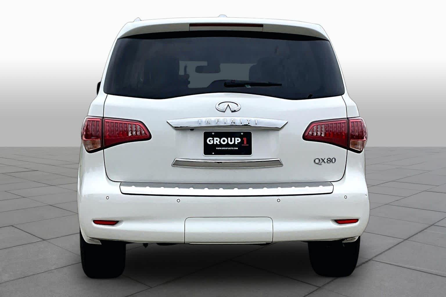 2017 INFINITI QX80  Majestic White at Beck & Masten Kia