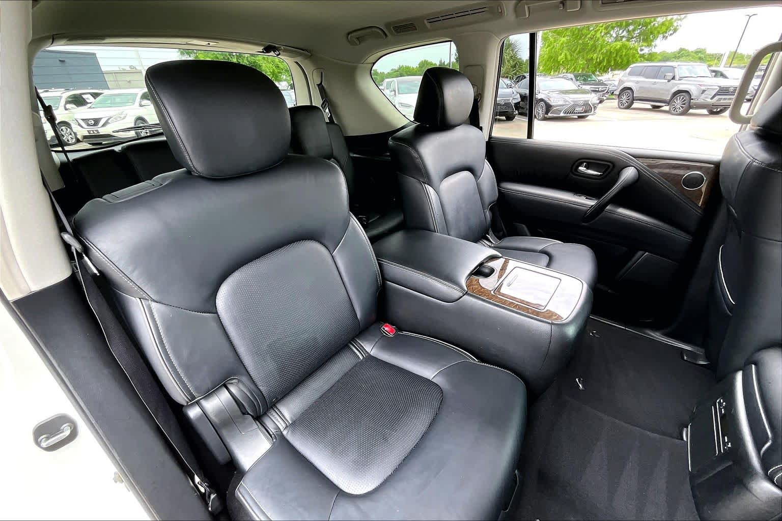 2017 INFINITI QX80  Majestic White at Beck & Masten Kia