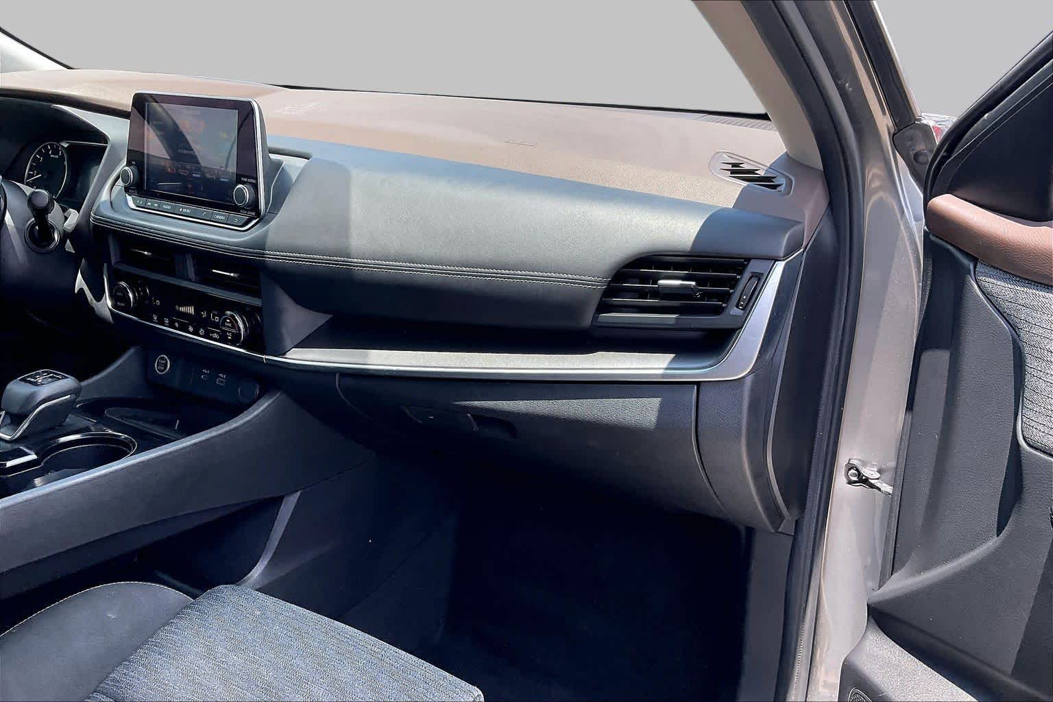 2023 Nissan Rogue SV Gun Metallic at HGreg Houston