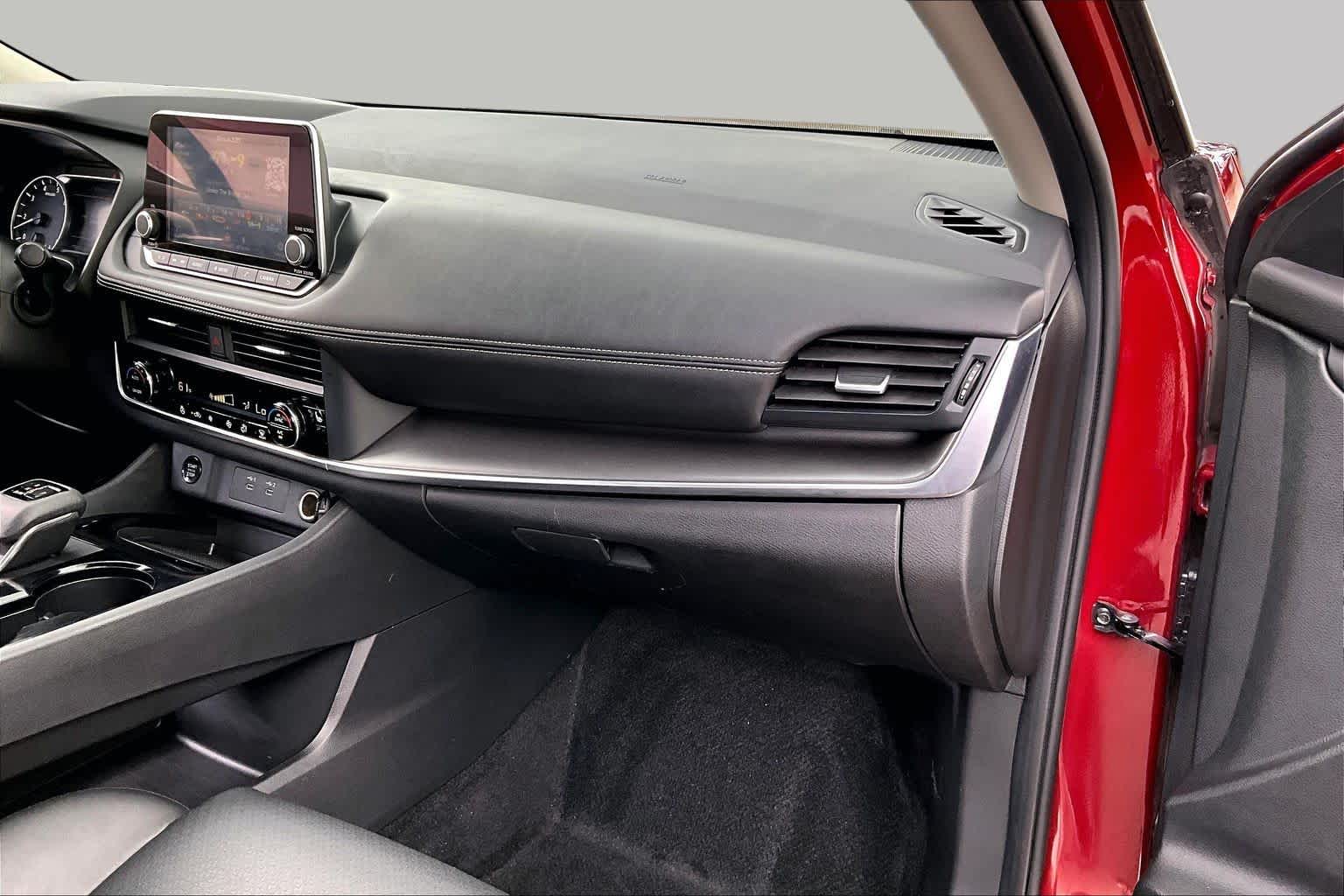 2025 Nissan Rogue SV Scarlet Ember Tintcoat at Sterling McCall Nissan
