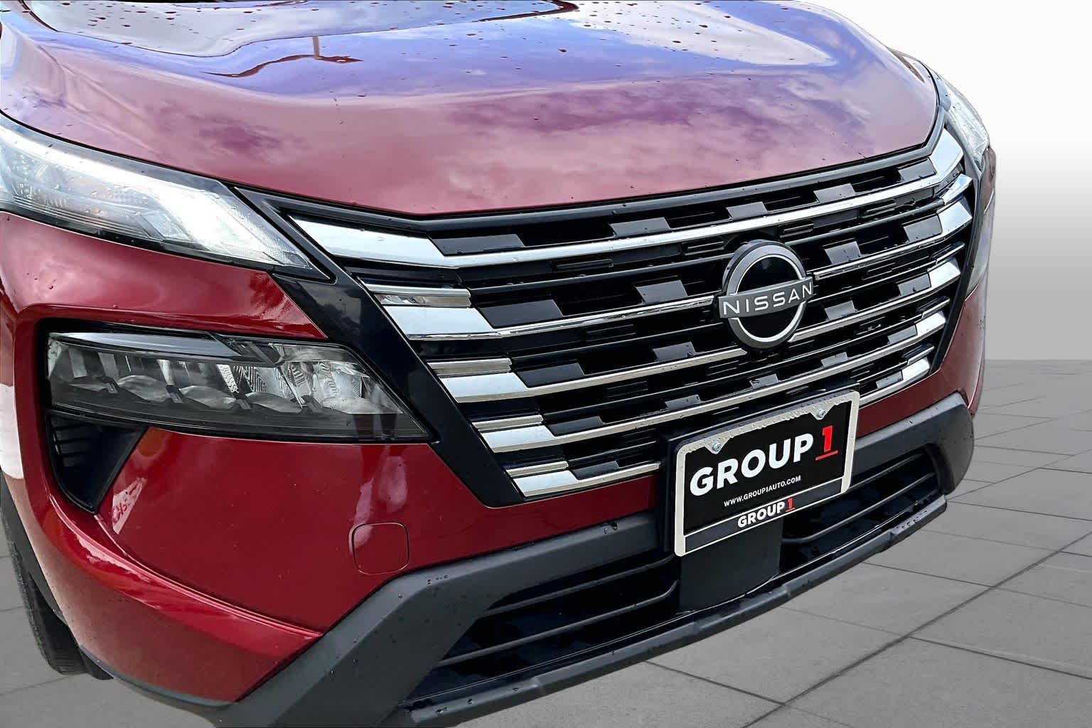2025 Nissan Rogue SV Scarlet Ember Tintcoat at Sterling McCall Nissan