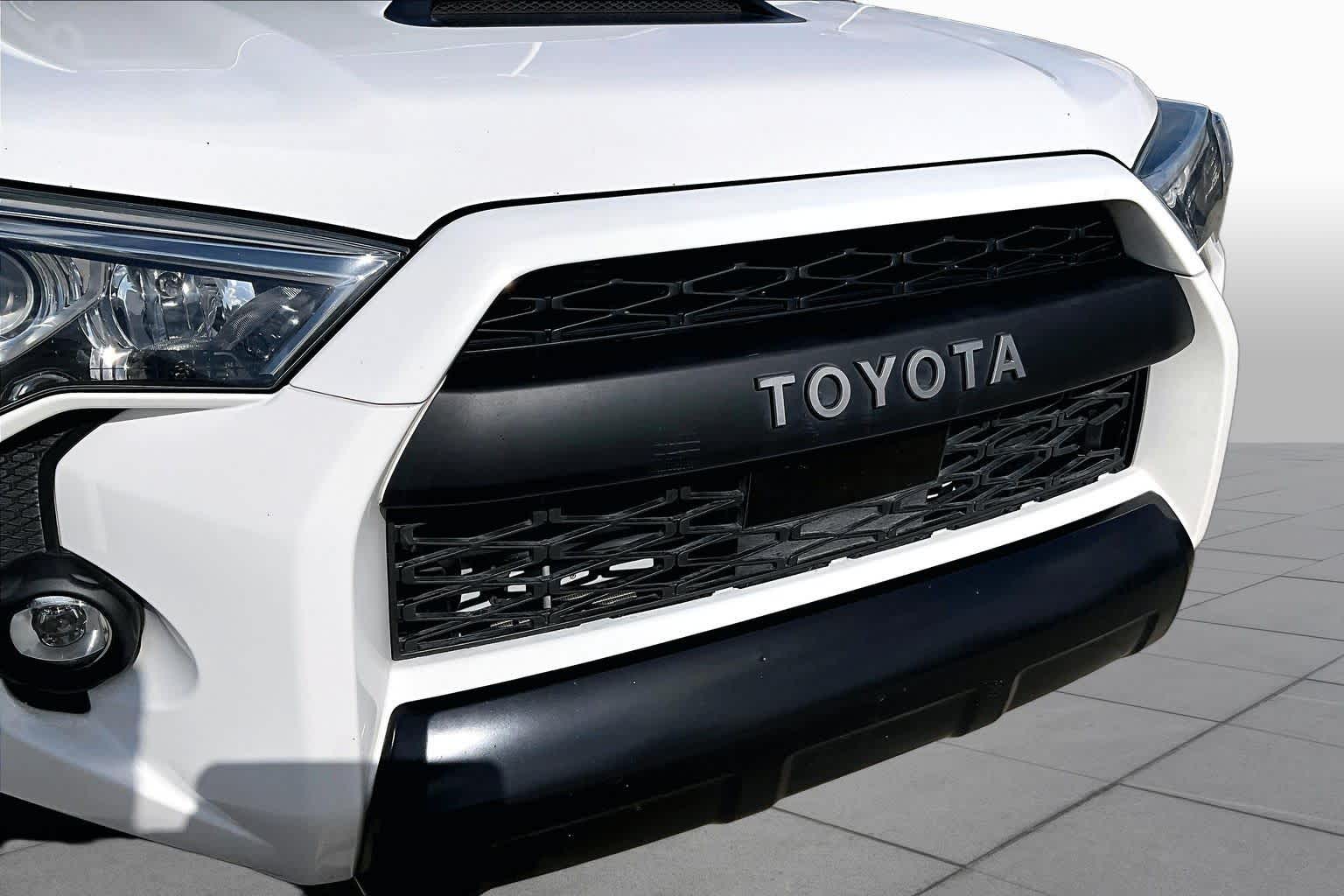 2020 Toyota 4Runner TRD Off Road Super White at Group 1 Toyota Southwest
