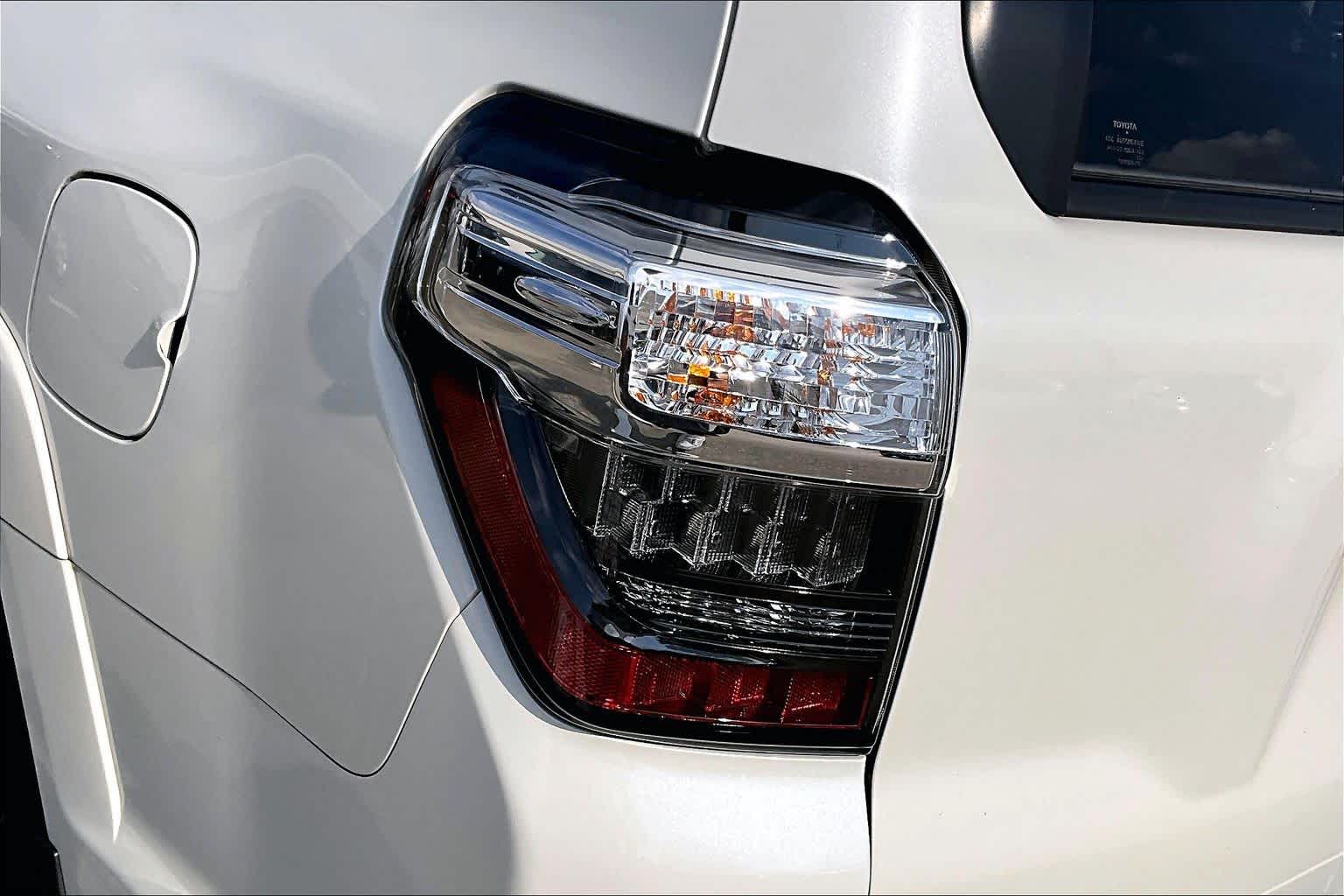 2022 Toyota 4Runner Limited Blizzard Pearl at Sterling McCall Acura