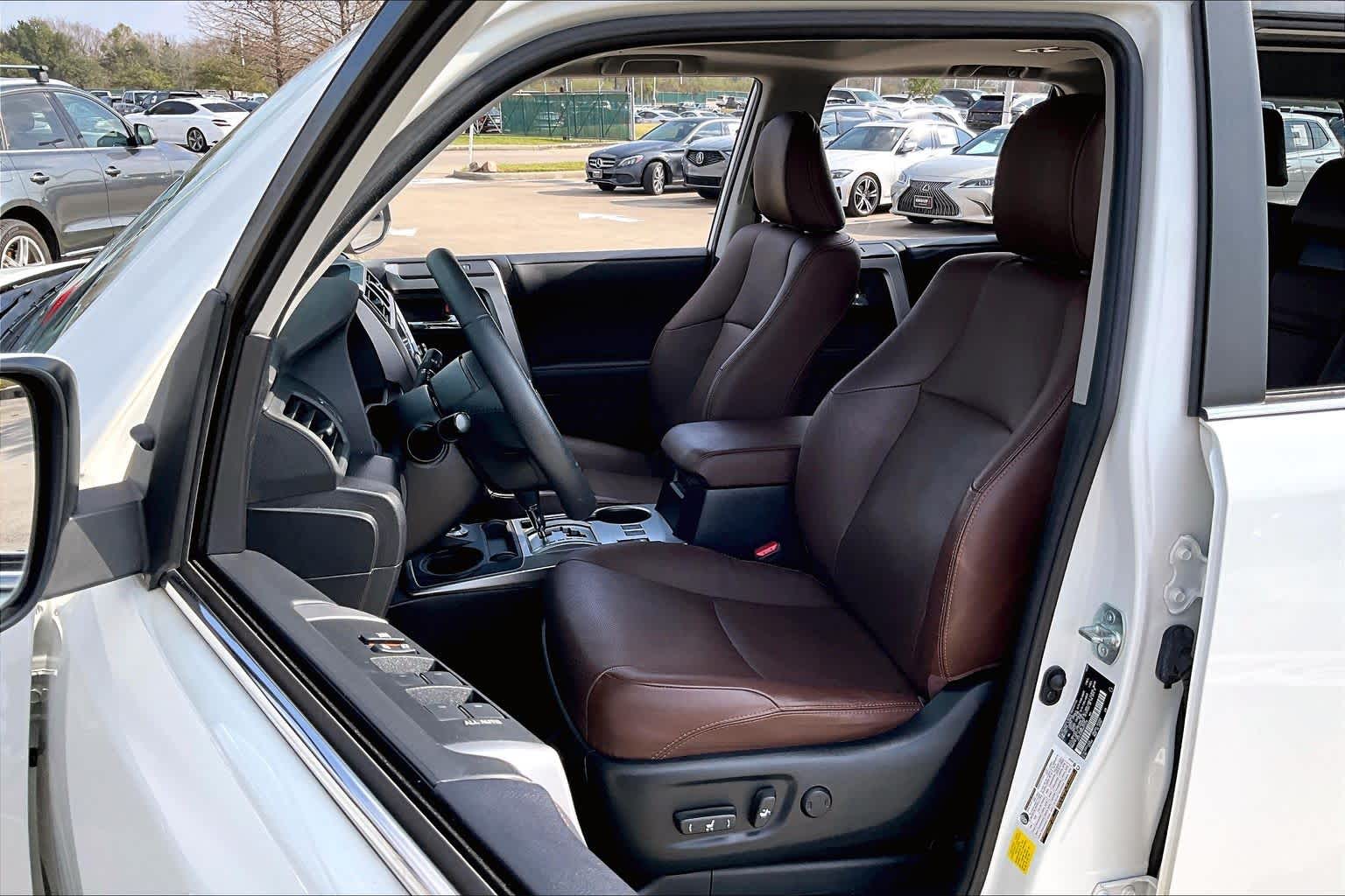 2022 Toyota 4Runner Limited Blizzard Pearl at Sterling McCall Acura