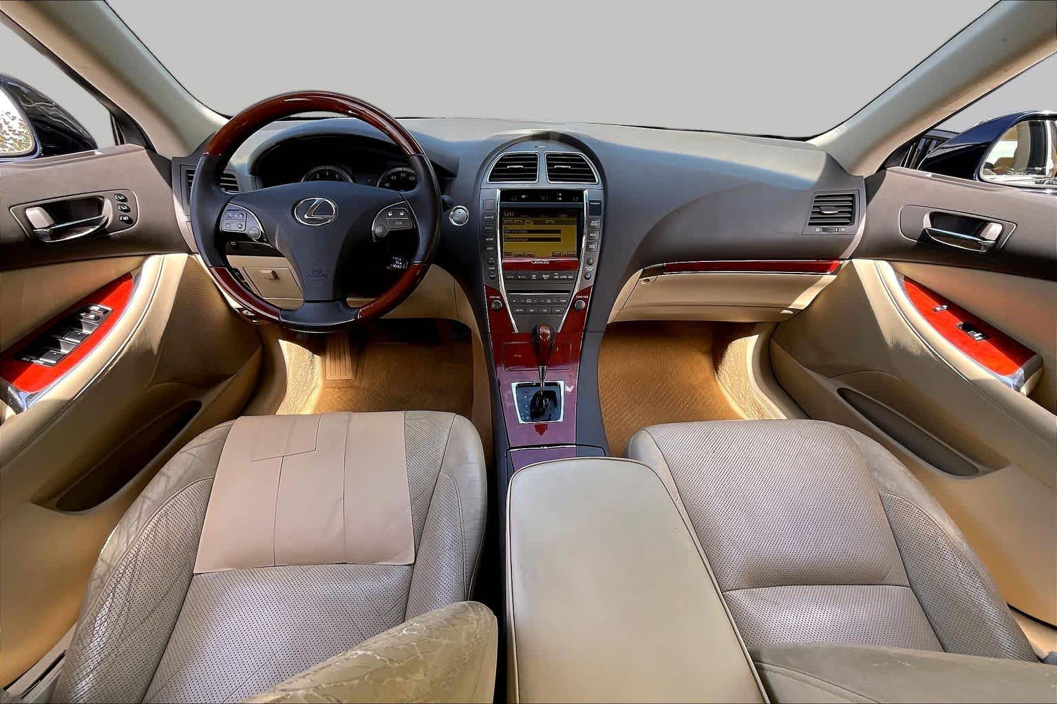 2012 Lexus ES 350 photo 13 of 34