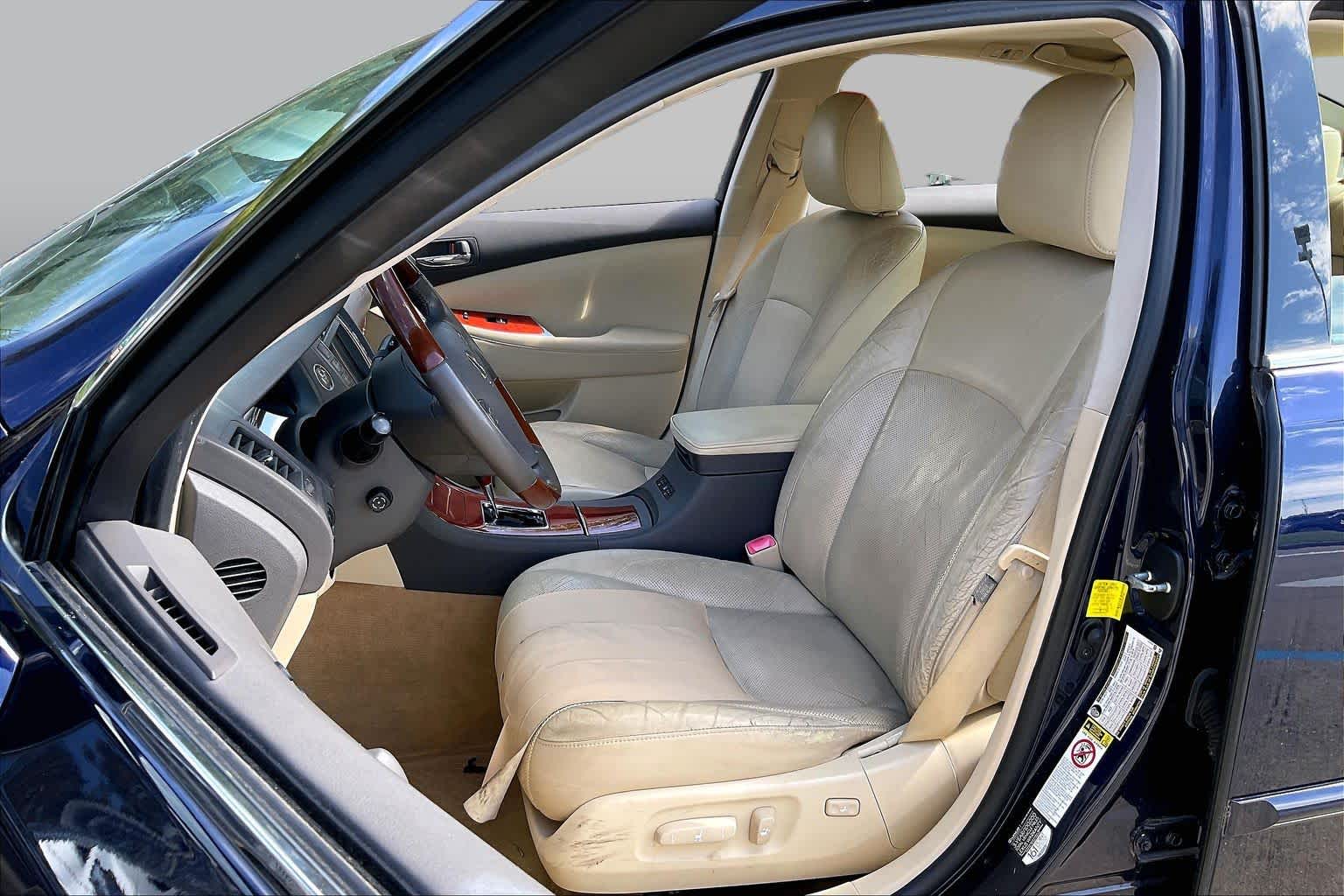 2012 Lexus ES 350 photo 7 of 34