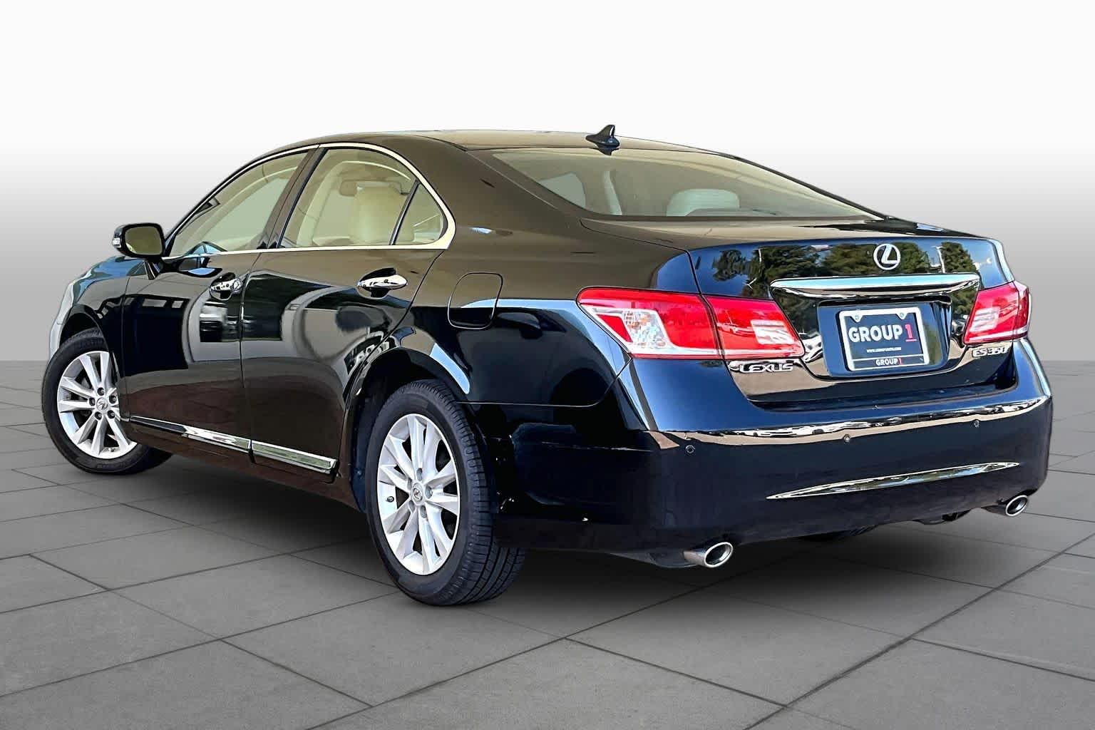 2012 Lexus ES 350 photo 10 of 32