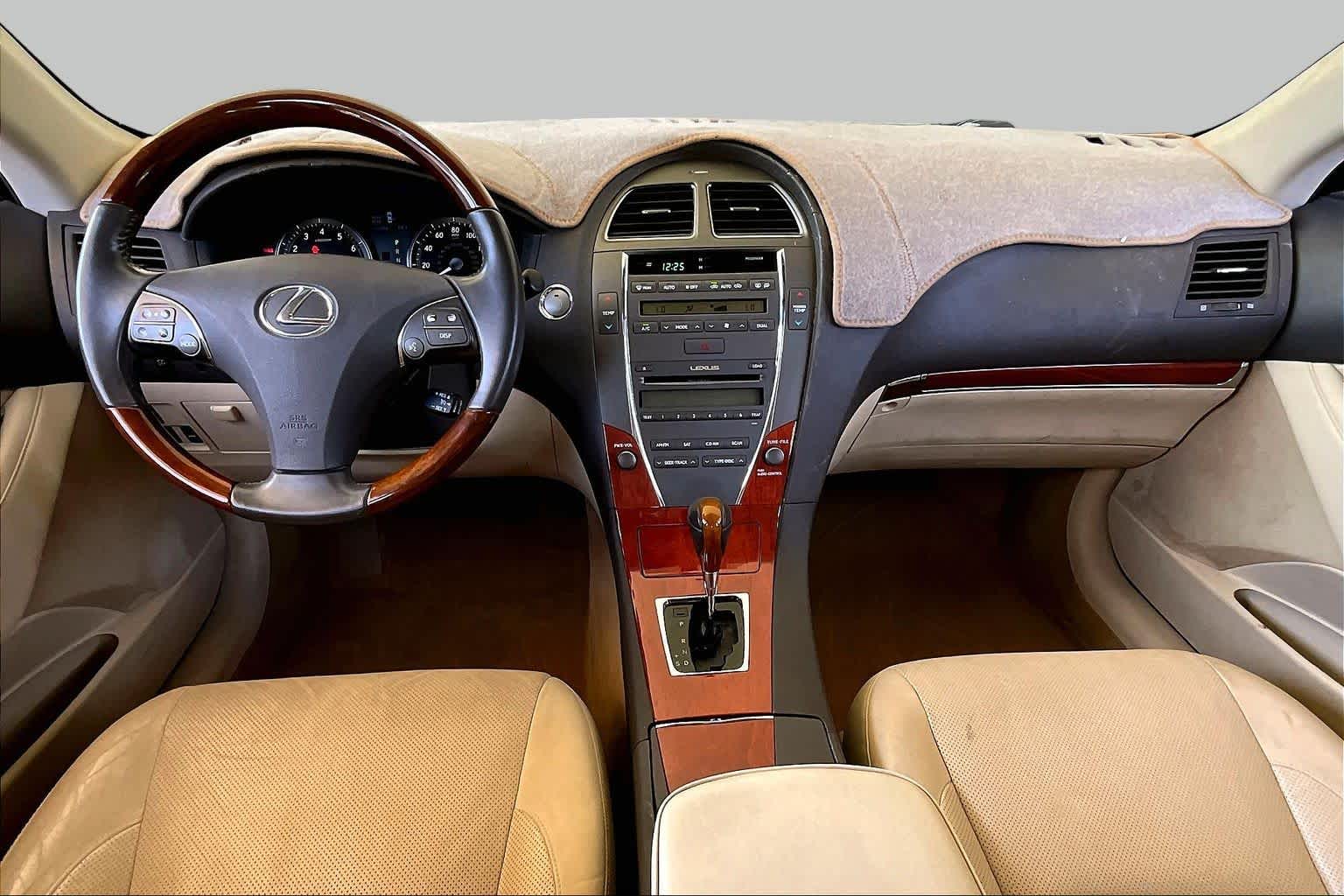2012 Lexus ES 350 photo 13 of 32