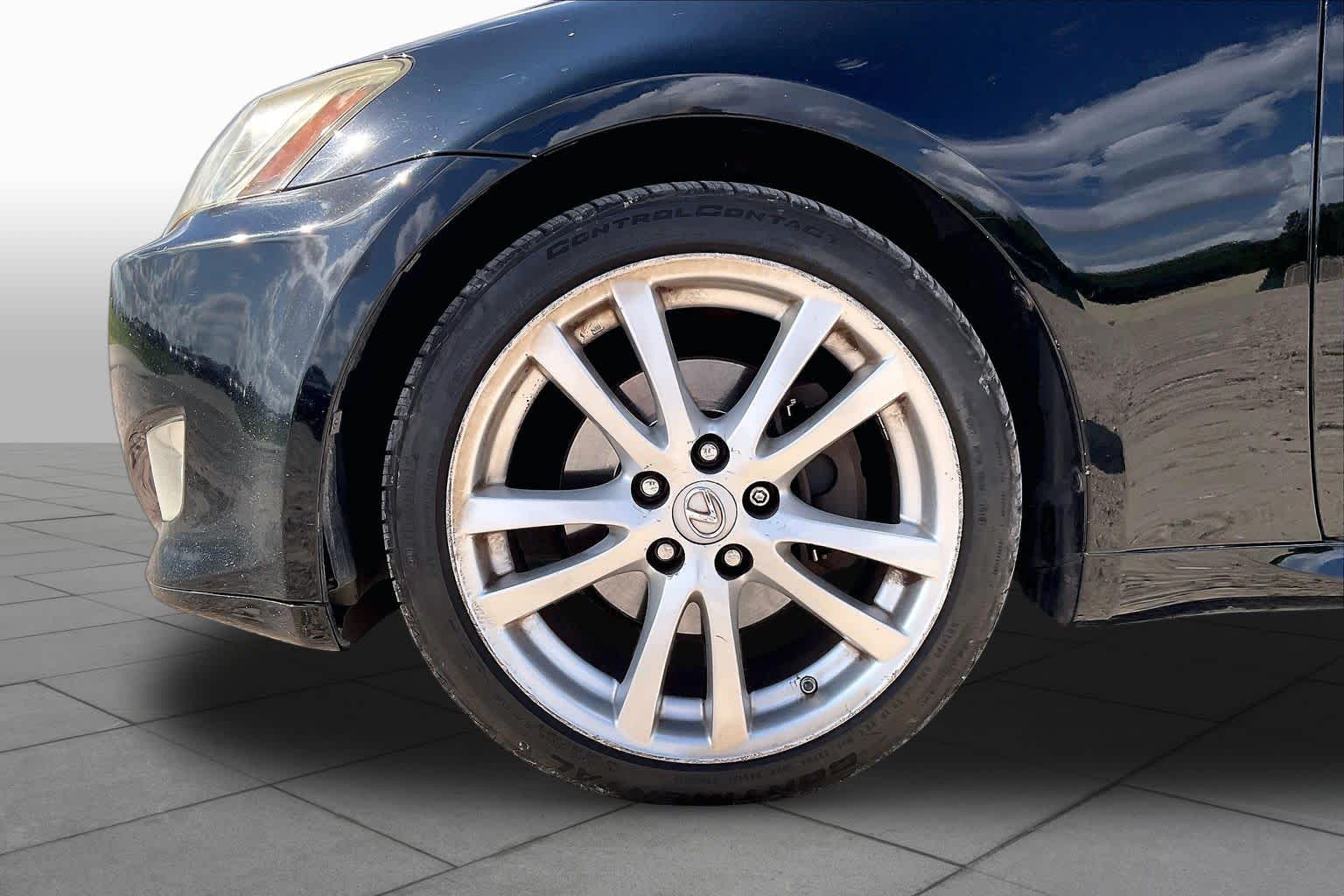 2007 Lexus IS 250 photo 8 of 30