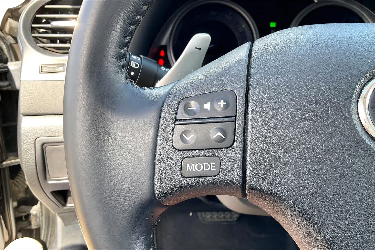 2007 Lexus IS 250 photo 20 of 30