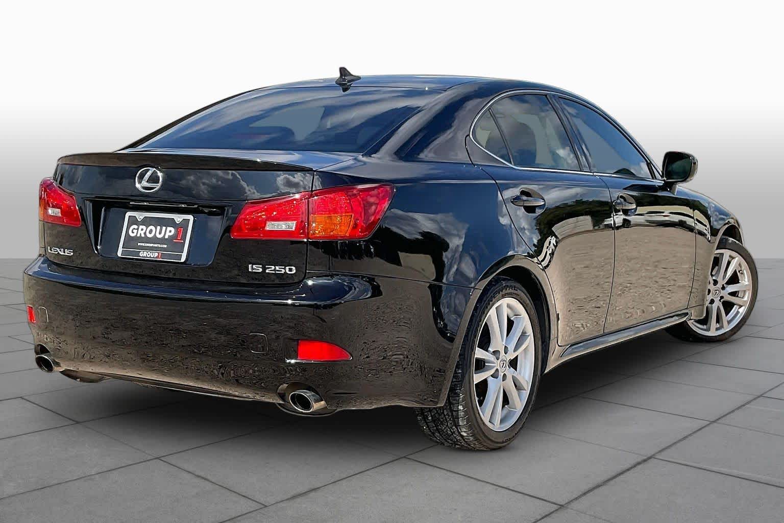 2007 Lexus IS 250 photo 10 of 30