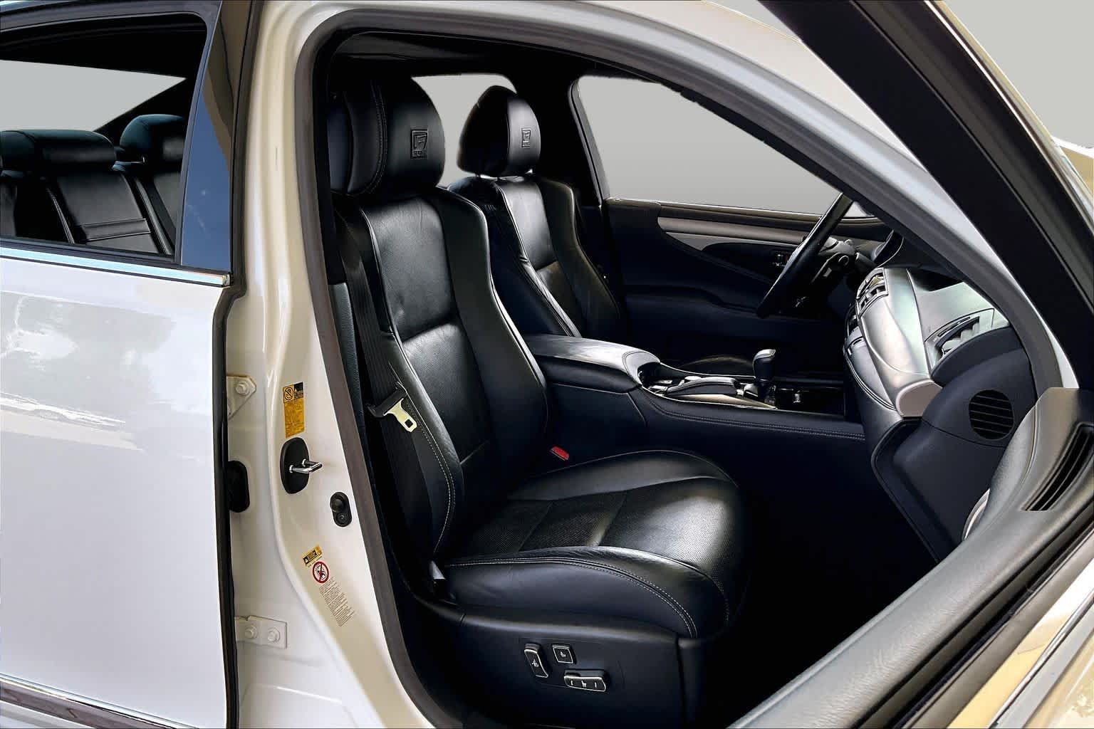 2013 Lexus LS 460  Ultra White at Beck & Masten Kia