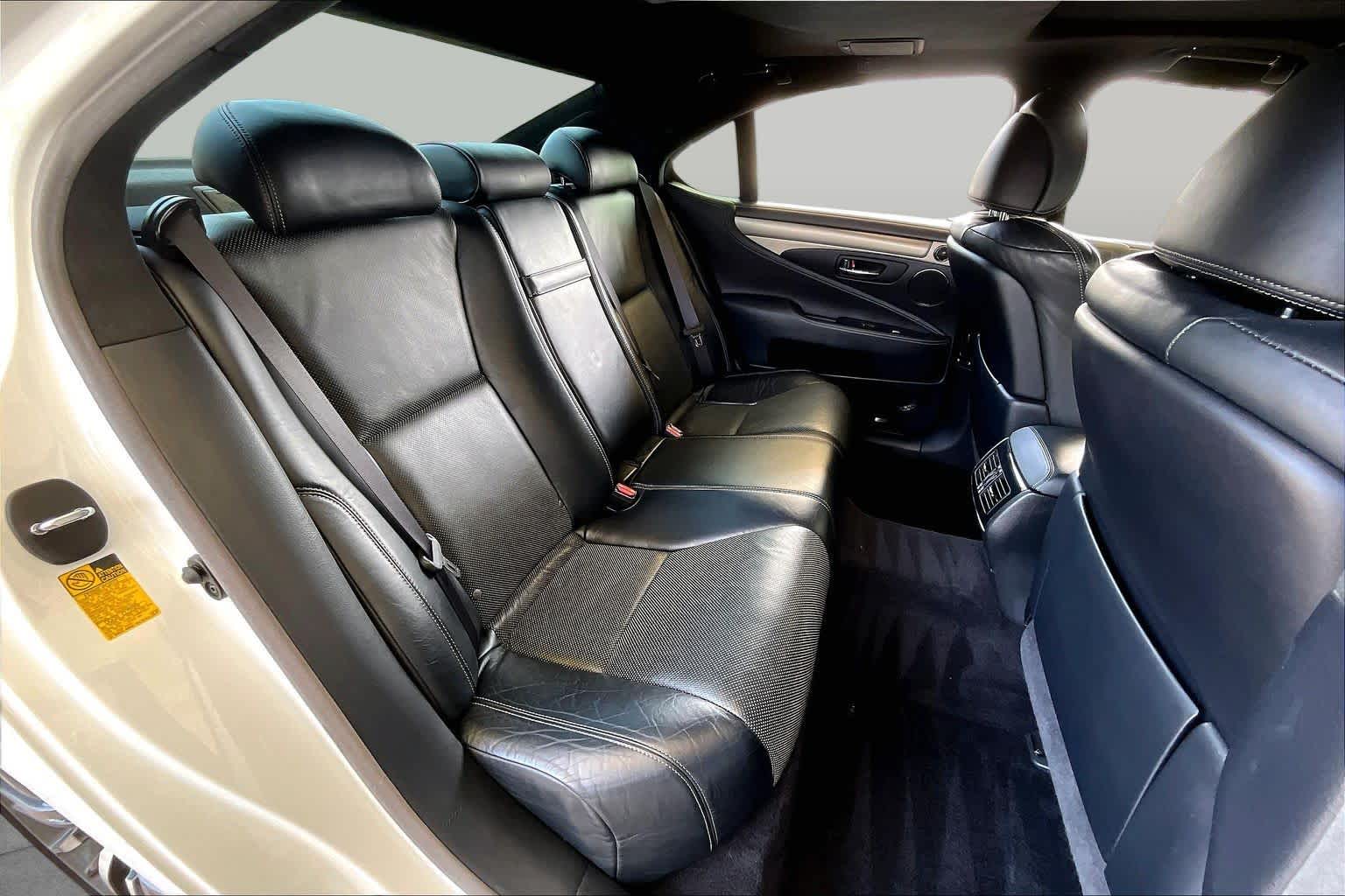 2013 Lexus LS 460  Ultra White at Beck & Masten Kia
