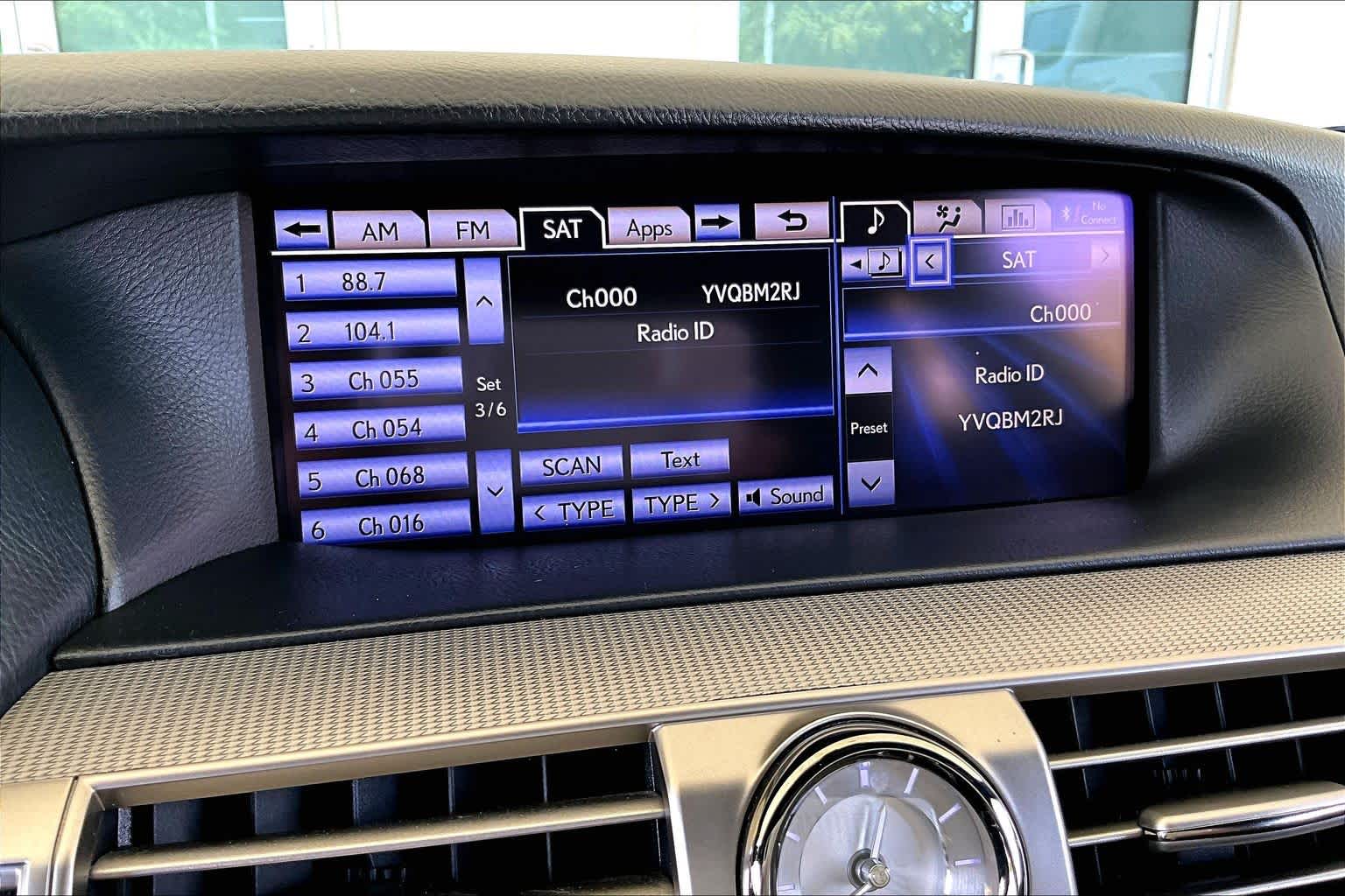 2013 Lexus LS 460  Ultra White at Beck & Masten Kia
