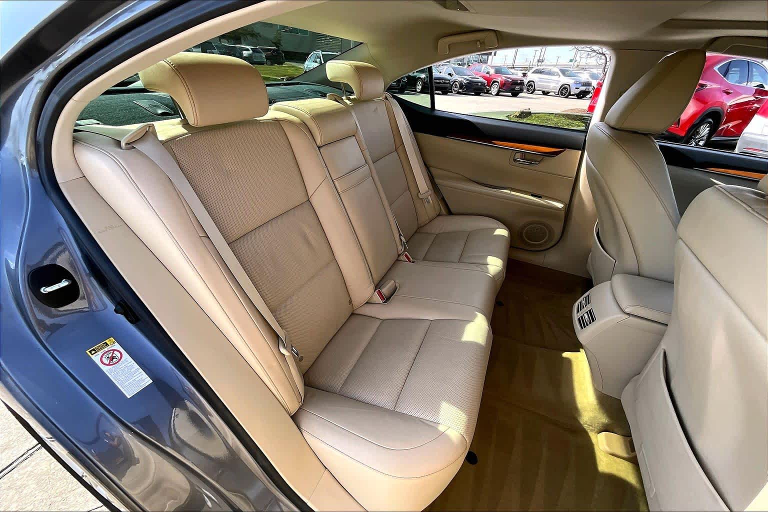 2014 Lexus ES 300h  Hybrid  Nebula Gray Pearl at AutoNation USA Katy