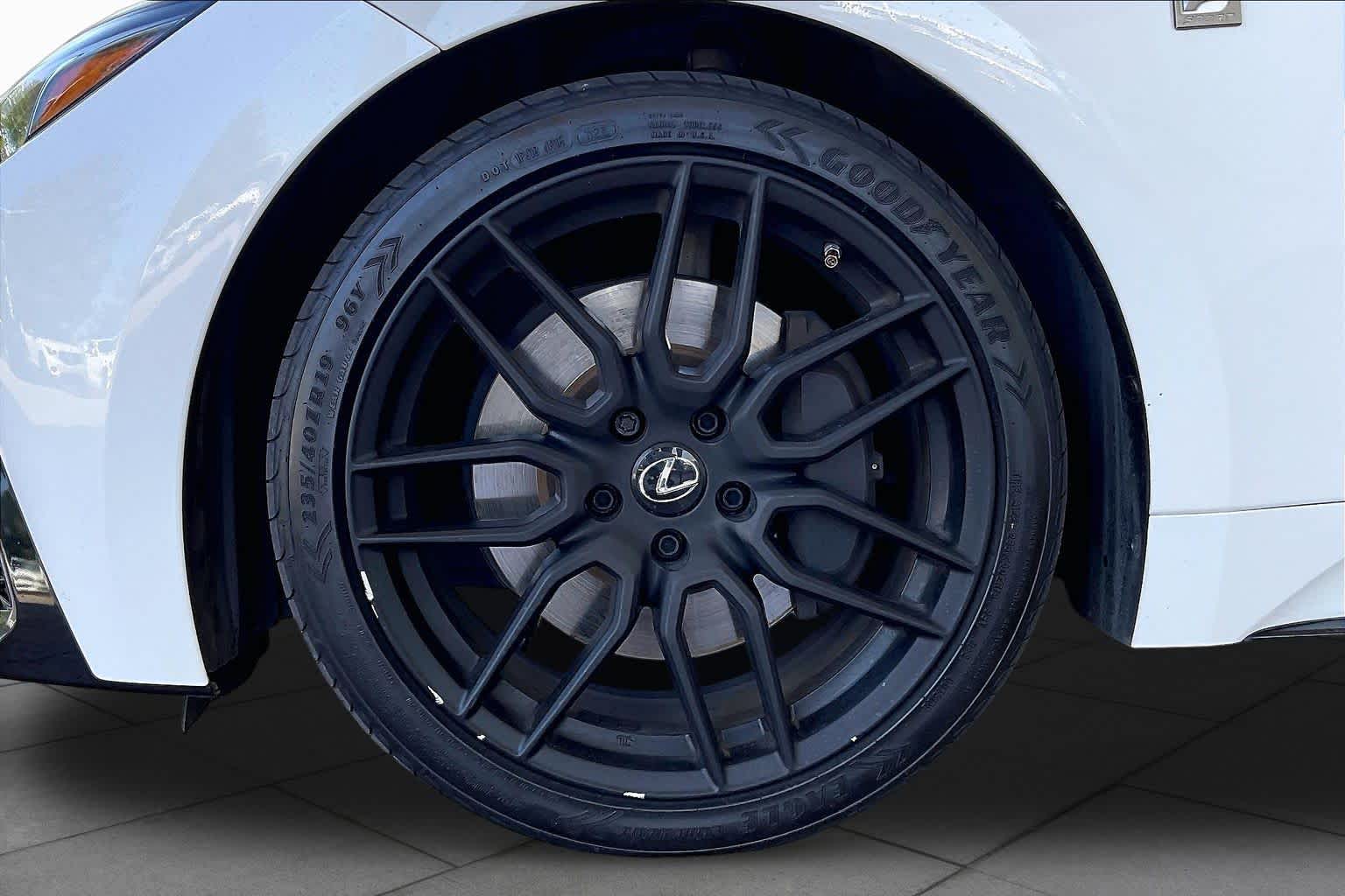 2023 Lexus IS 350 photo 9 of 34