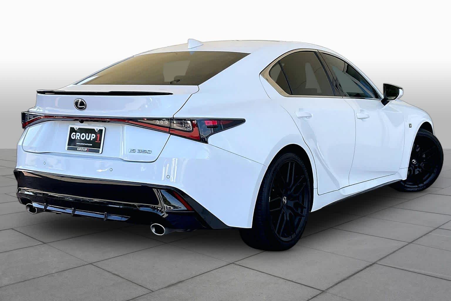 2023 Lexus IS 350 photo 11 of 34