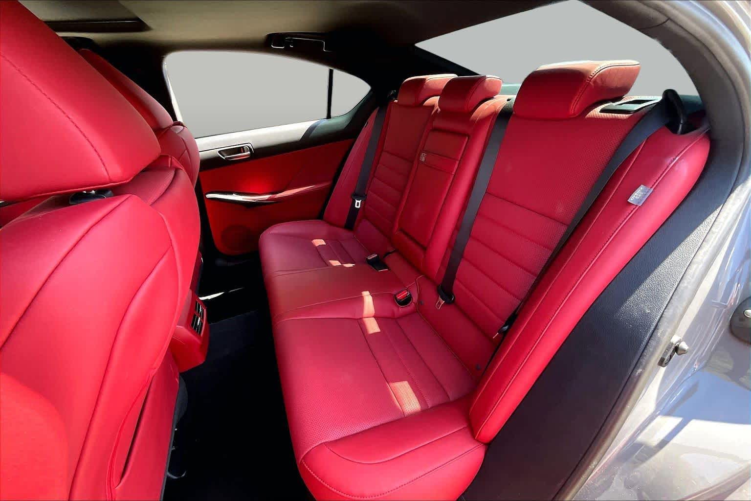 2025 Lexus IS 350 photo 18 of 34