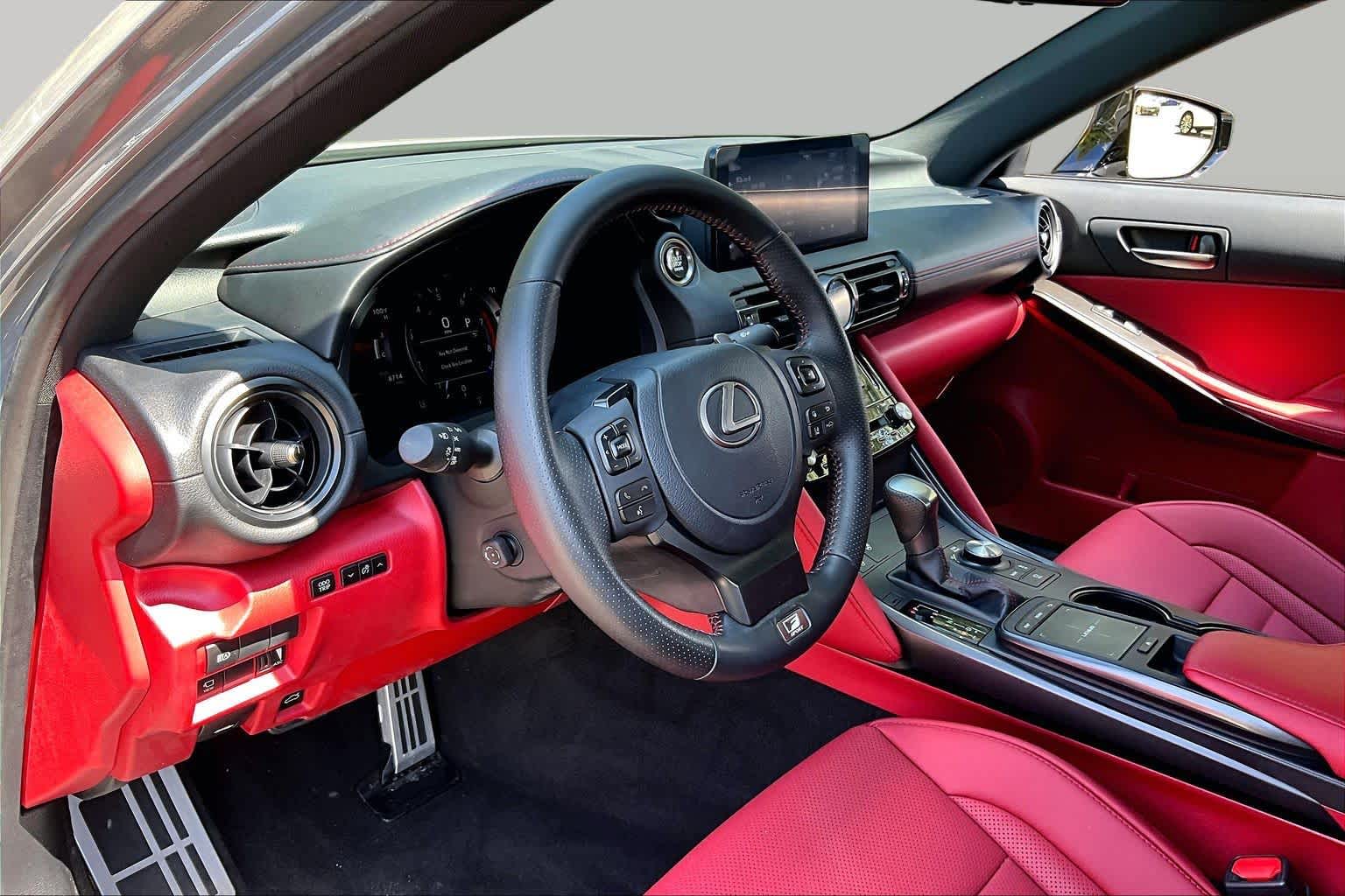 2025 Lexus IS 350 photo 15 of 34