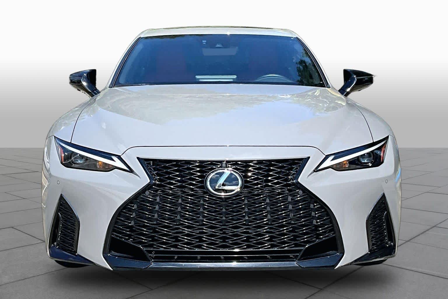 2025 Lexus IS 350 photo 4 of 34