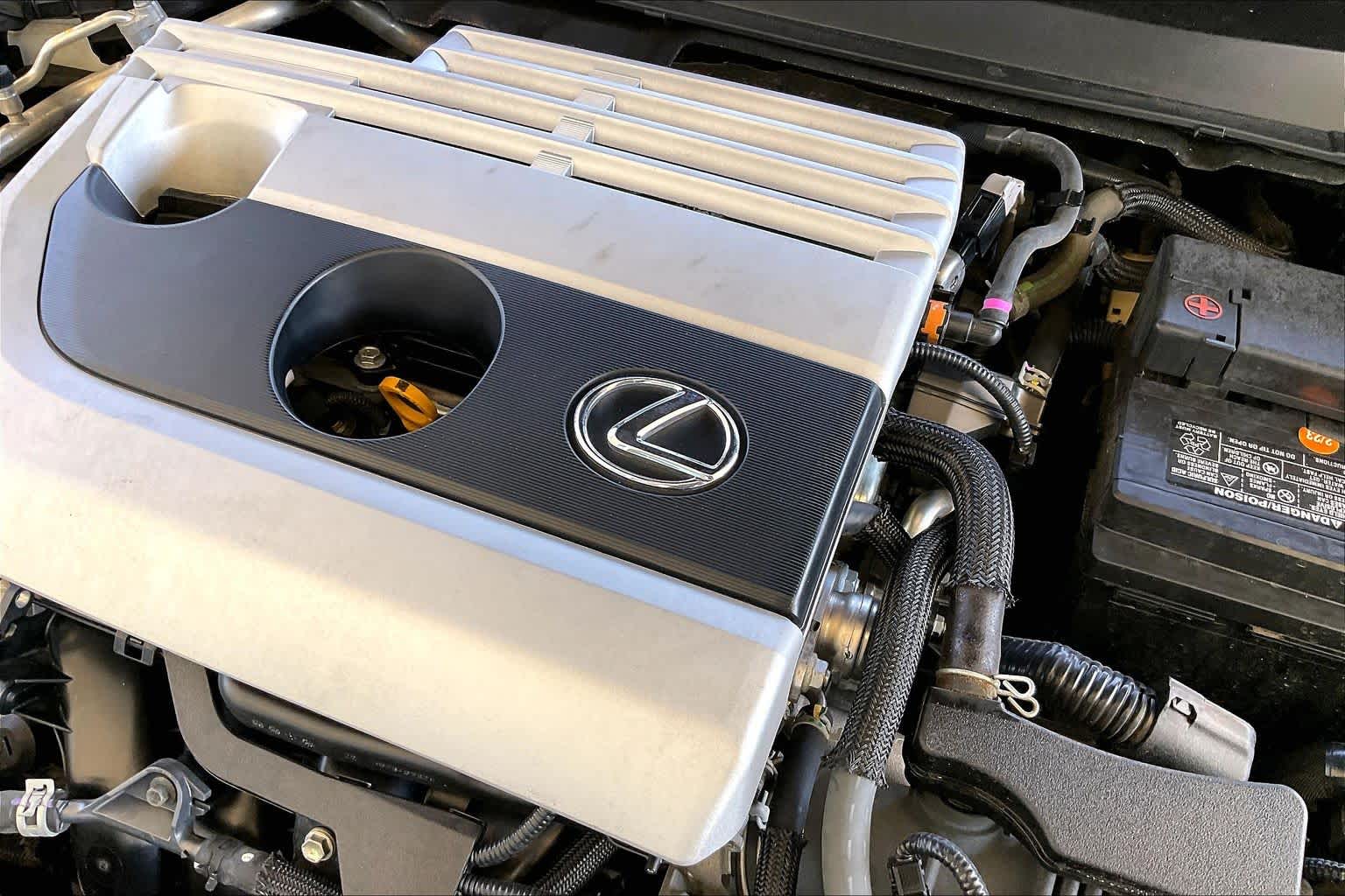 2020 Lexus UX 200 photo 30 of 34