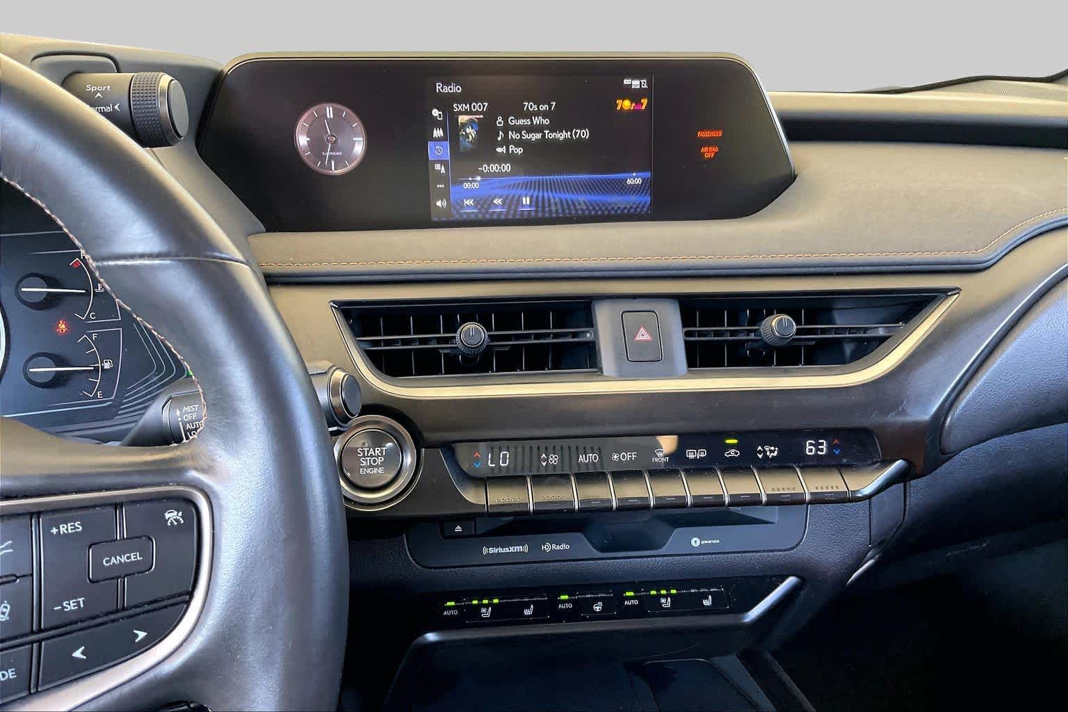 2020 Lexus UX 200 photo 6 of 34