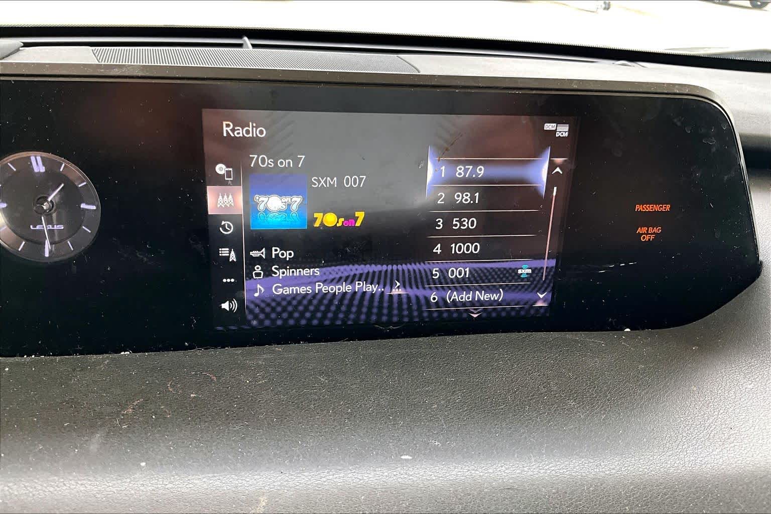 2019 Lexus UX 200 photo 29 of 32