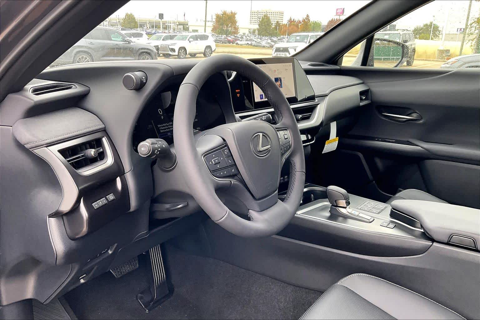 2025 Lexus UX Premium  - 9