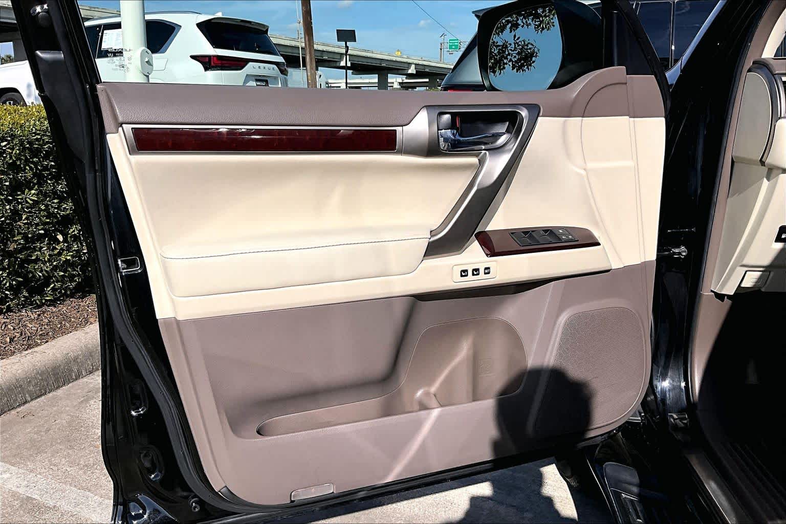 2015 Lexus GX 460  Black Onyx at Lexus Southwest Houston