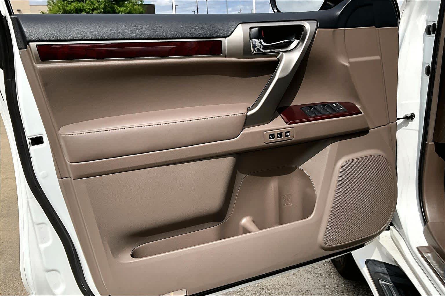 2016 Lexus GX 460  Starfire Pearl at Lexus Southwest Houston