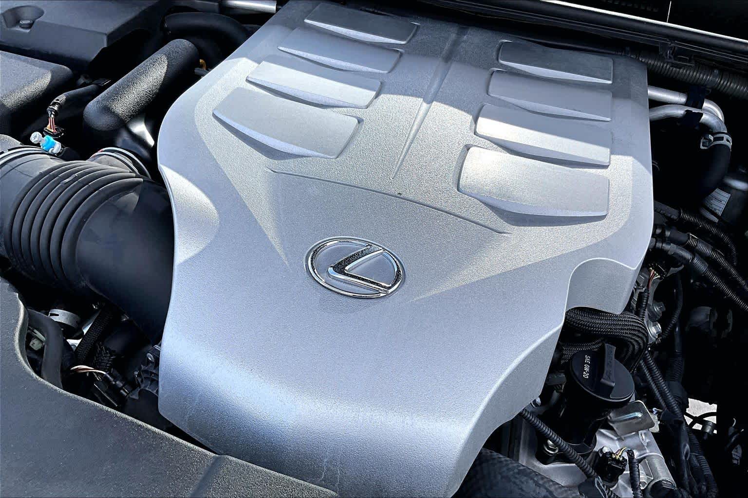 2019 Lexus GX 460 photo 29 of 33