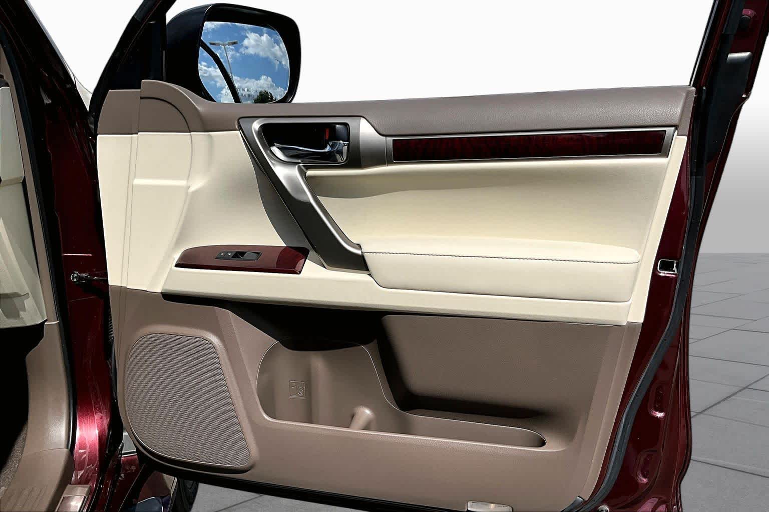2019 Lexus GX 460 photo 19 of 33
