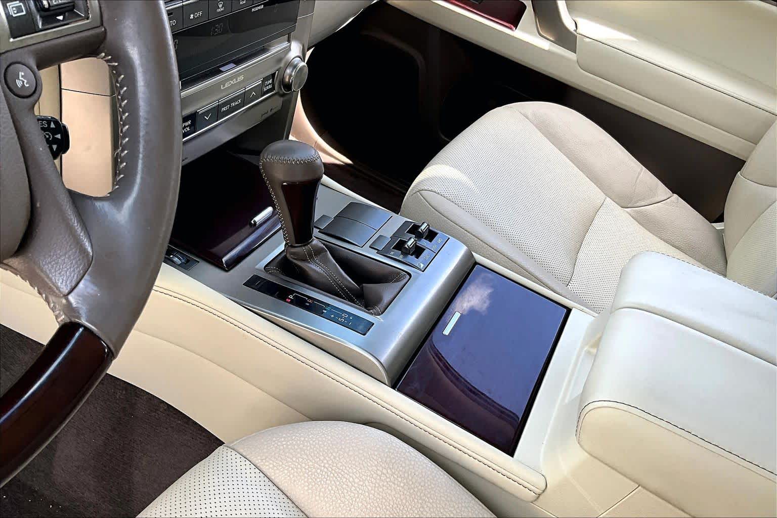 2019 Lexus GX 460 photo 15 of 33